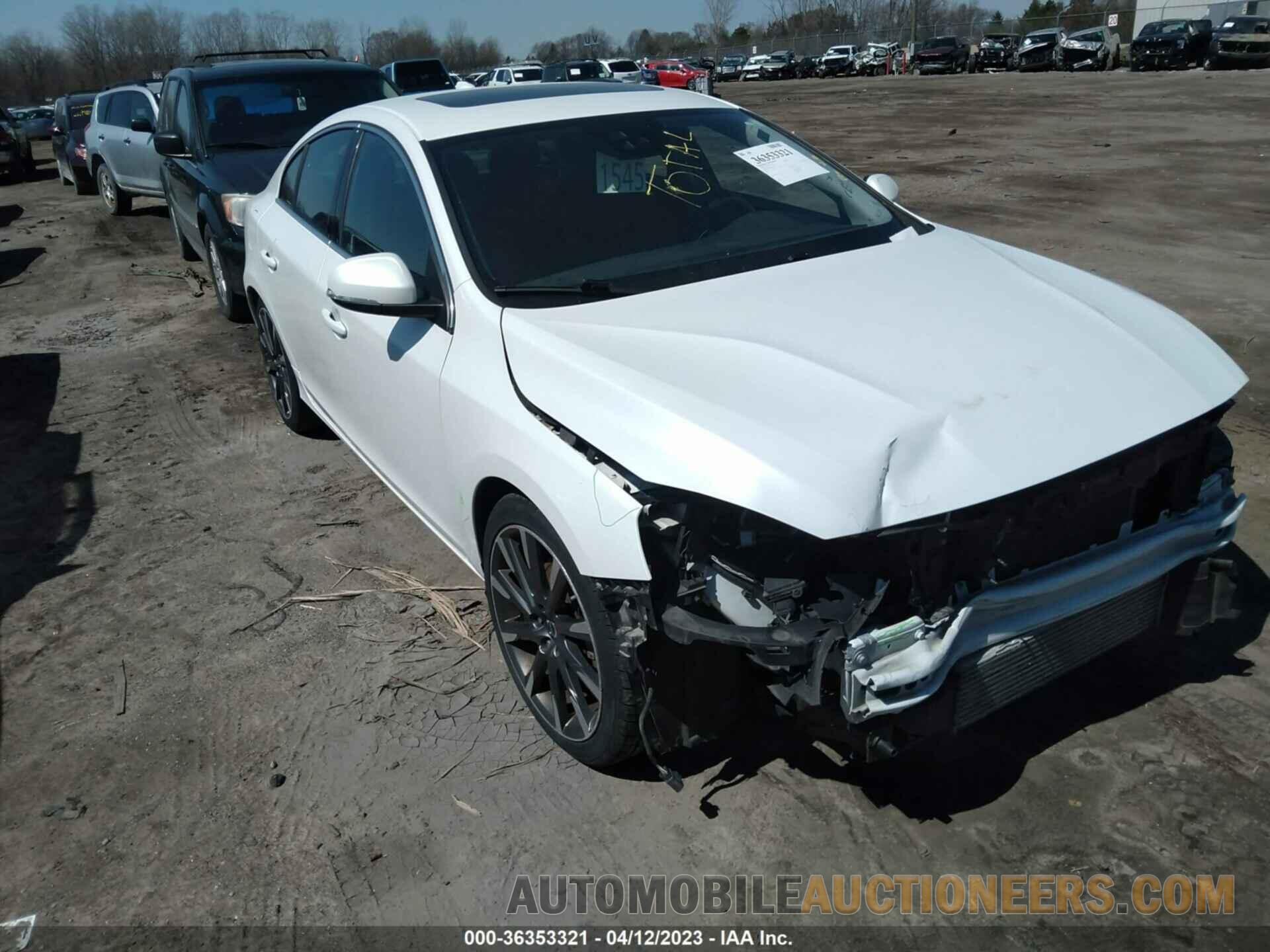 YV149MFM5F1334157 VOLVO S60 2015