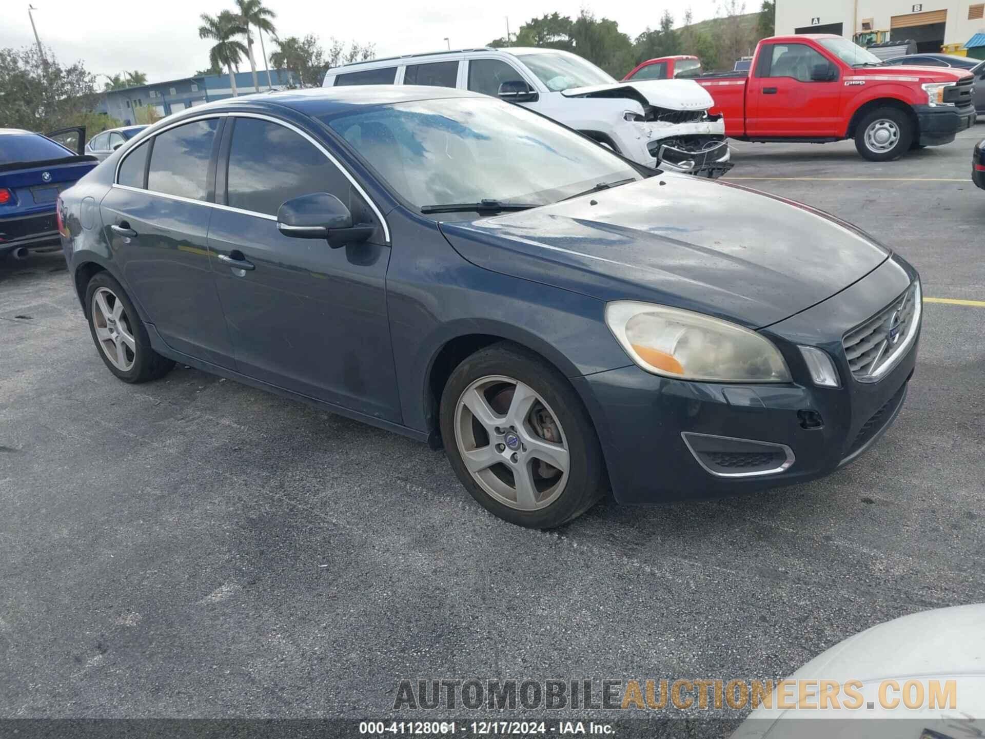 YV1612FS0D2188986 VOLVO S60 2013