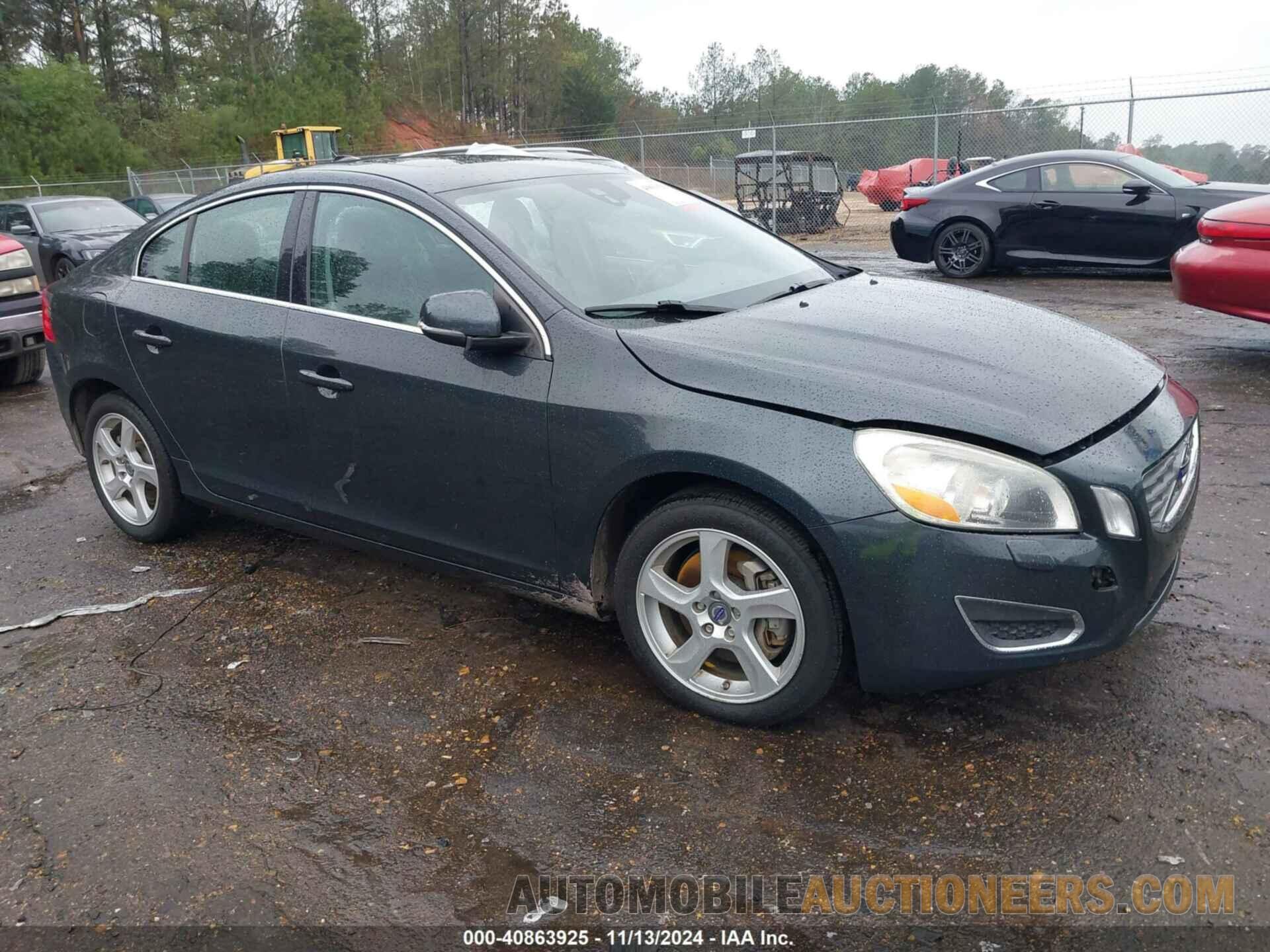 YV1612FS4D1221025 VOLVO S60 2013