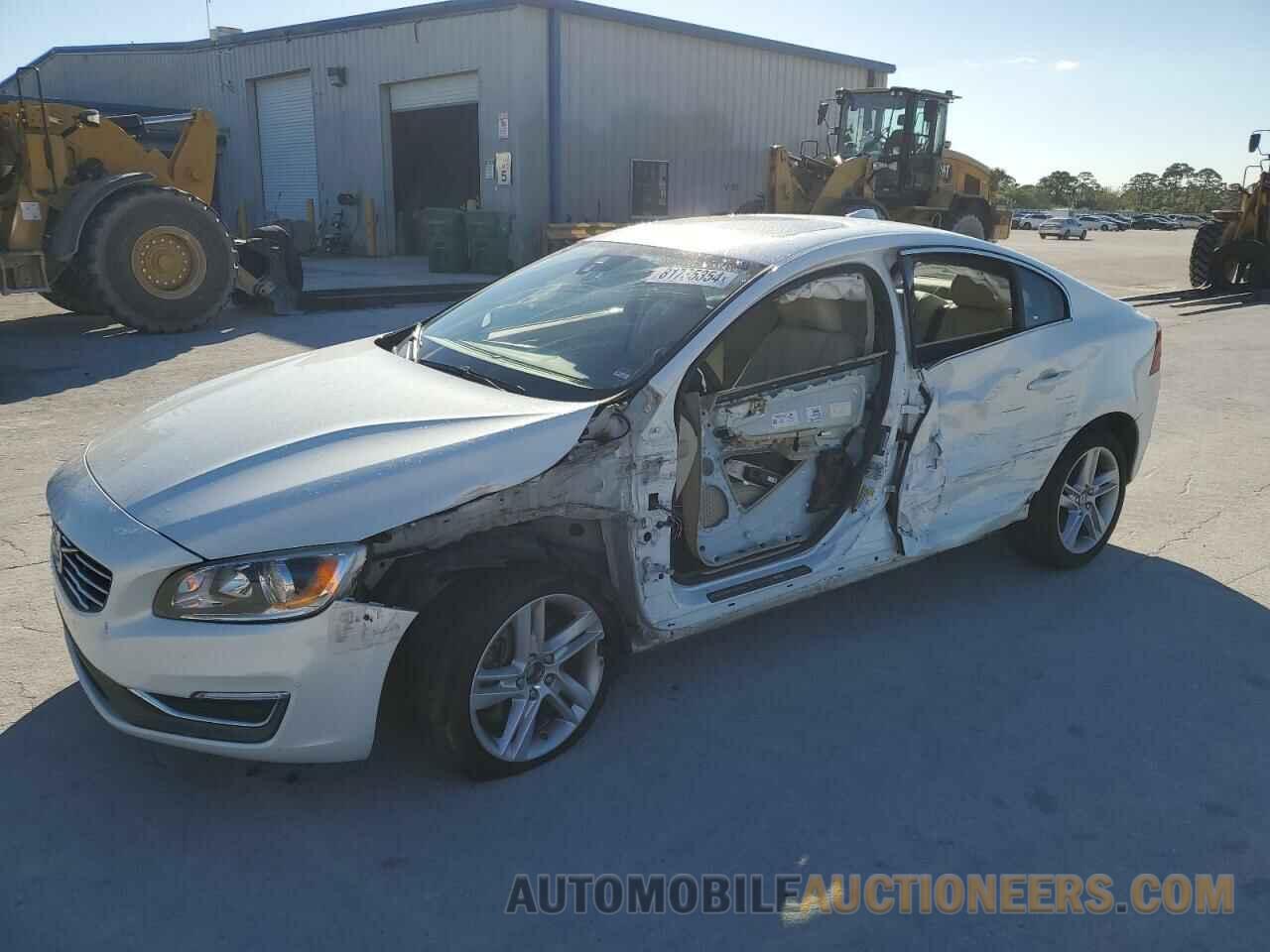 YV1612FS4E2282452 VOLVO S60 2014