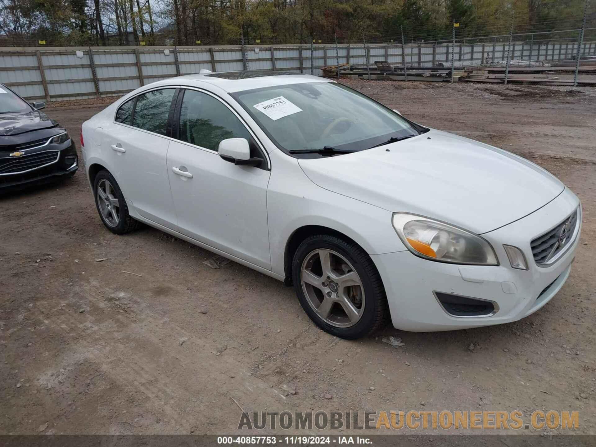 YV1612FS5D1214049 VOLVO S60 2013