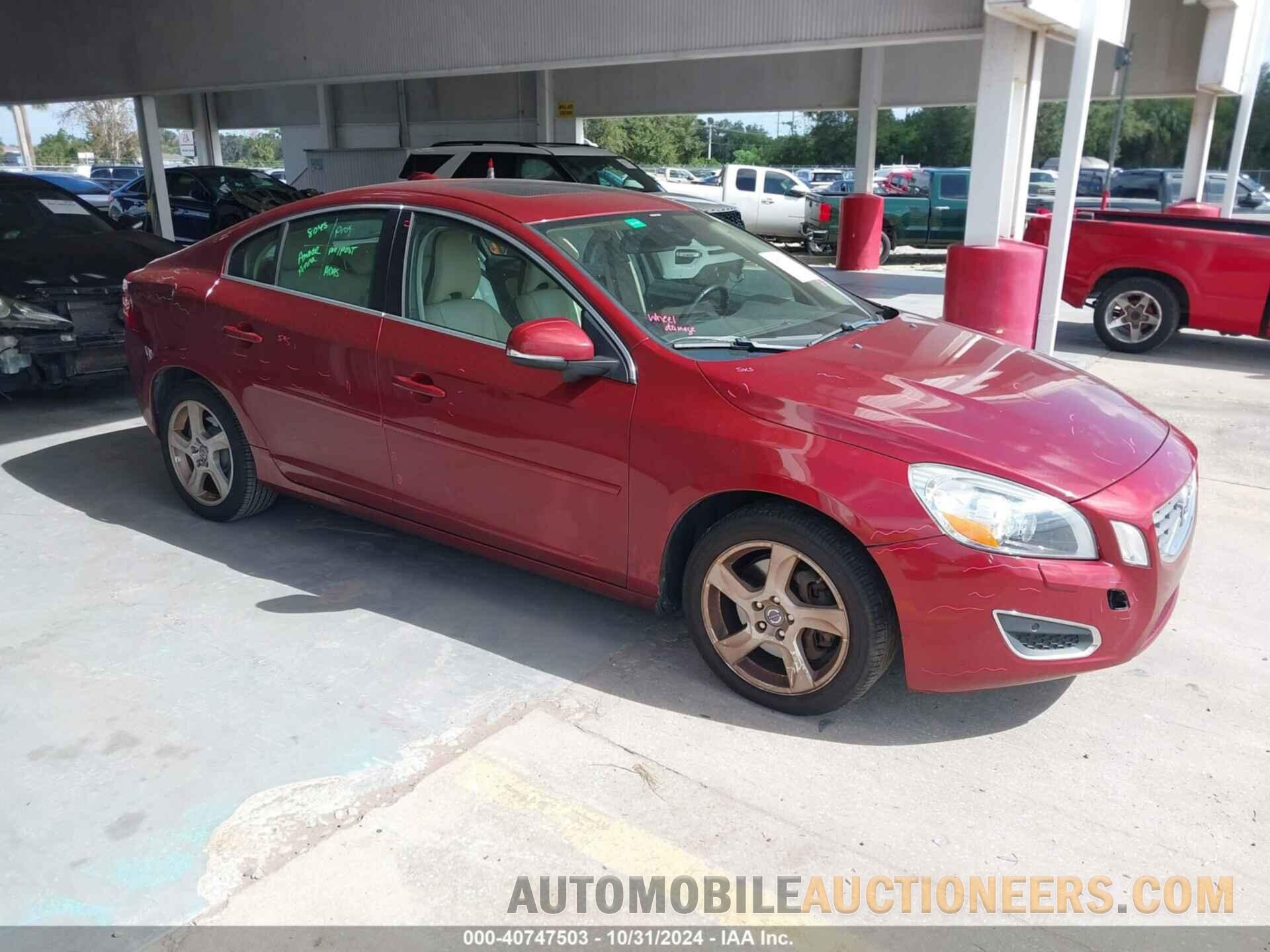 YV1612FS5D2180432 VOLVO S60 2013