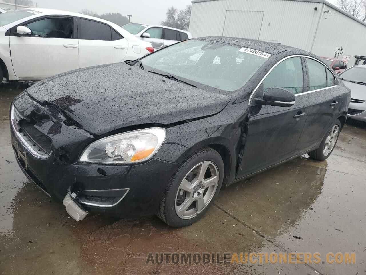 YV1612FS6D1232477 VOLVO S60 2013