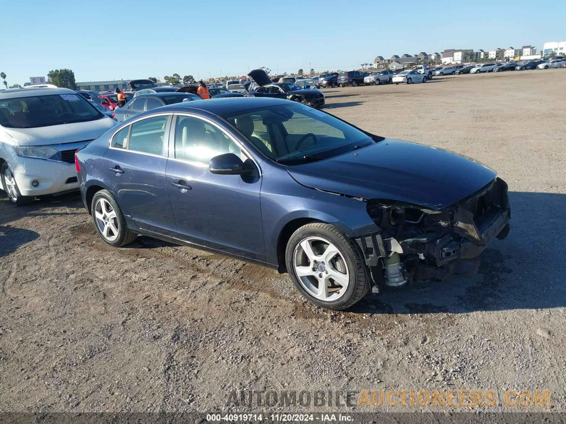 YV1612FS6D2204558 VOLVO S60 2013