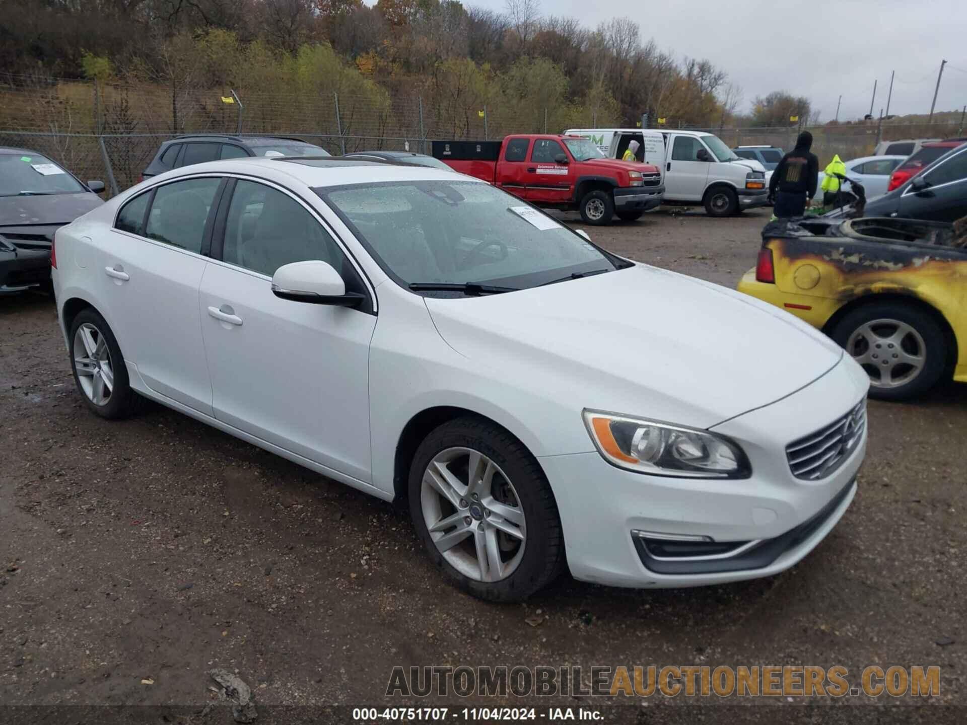 YV1612FS8E1290236 VOLVO S60 2014