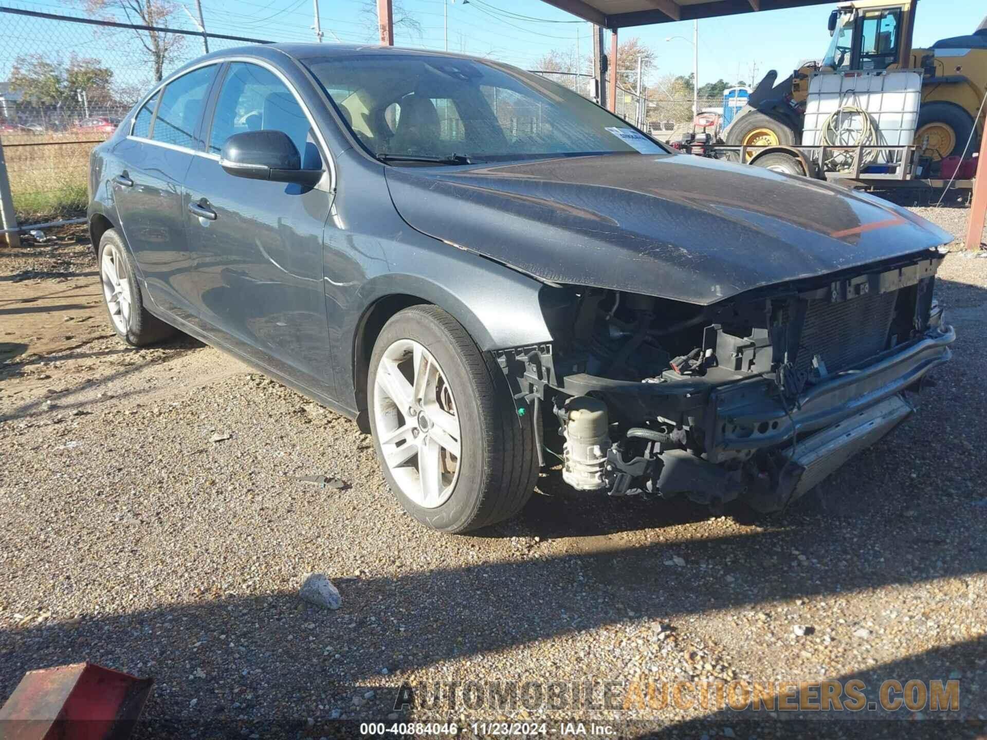 YV1612FS8E1299115 VOLVO S60 2014