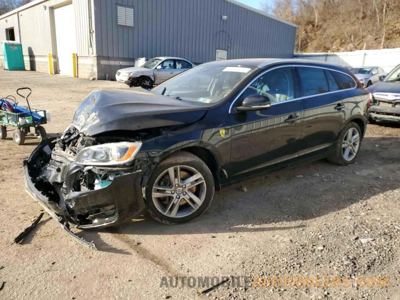 YV1612SB2F1211134 VOLVO V60 2015