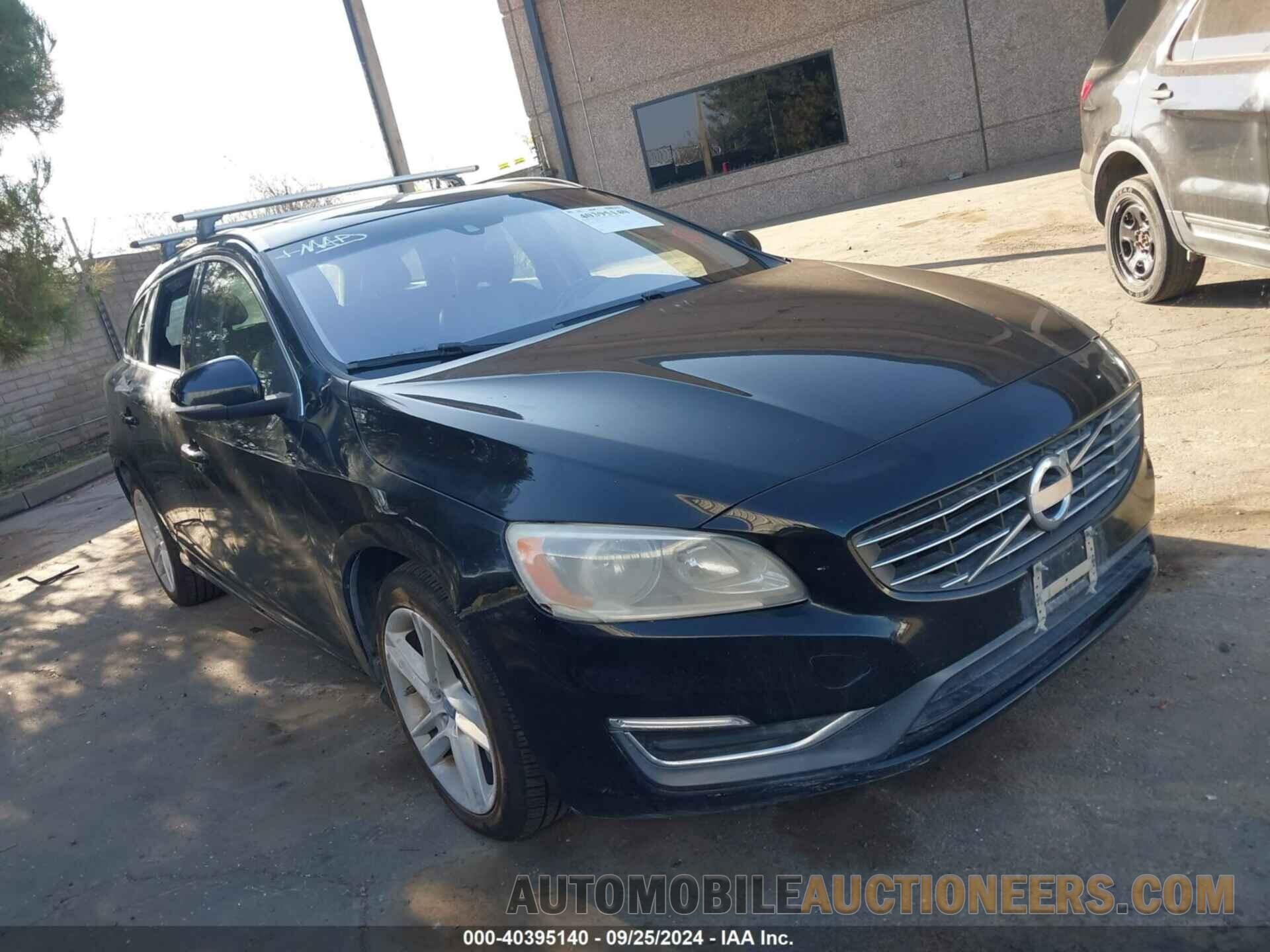 YV1612SB9F1201376 VOLVO V60 2015