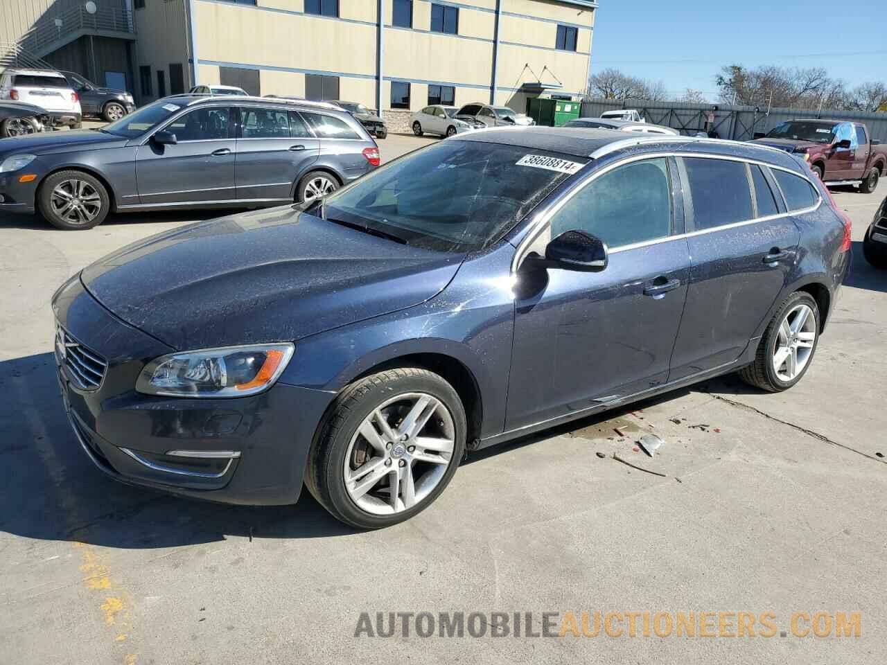 YV1612SC1F1186090 VOLVO V60 2015