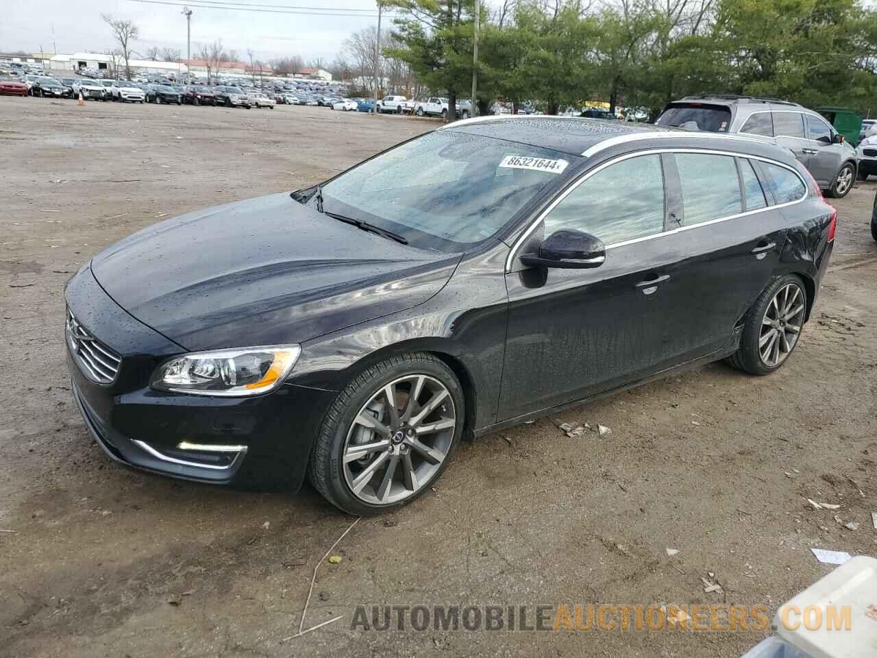 YV1612SM8F1237061 VOLVO V60 2015