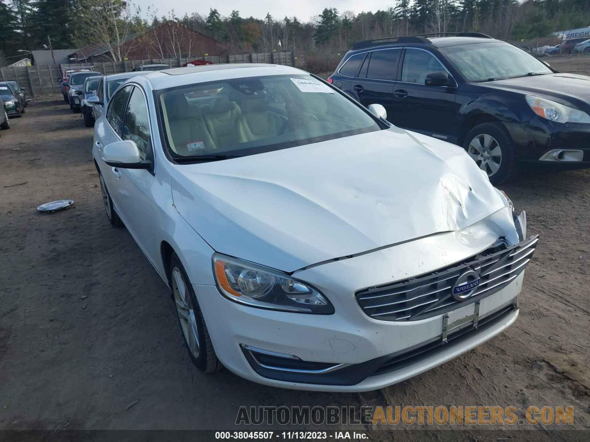 YV1612TB1F1309747 VOLVO S60 2015