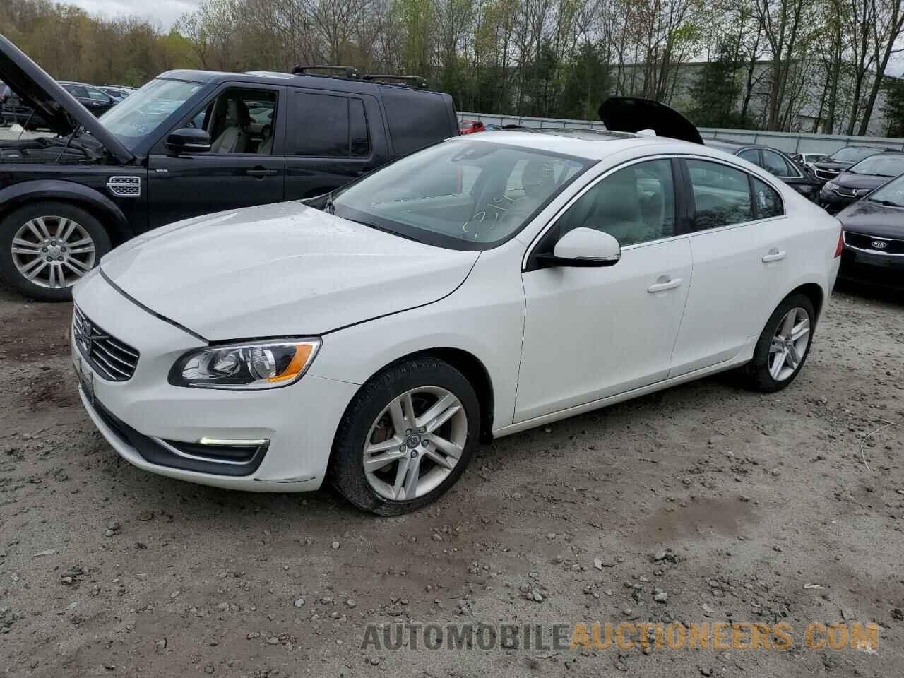 YV1612TB1F1315712 VOLVO S60 2015