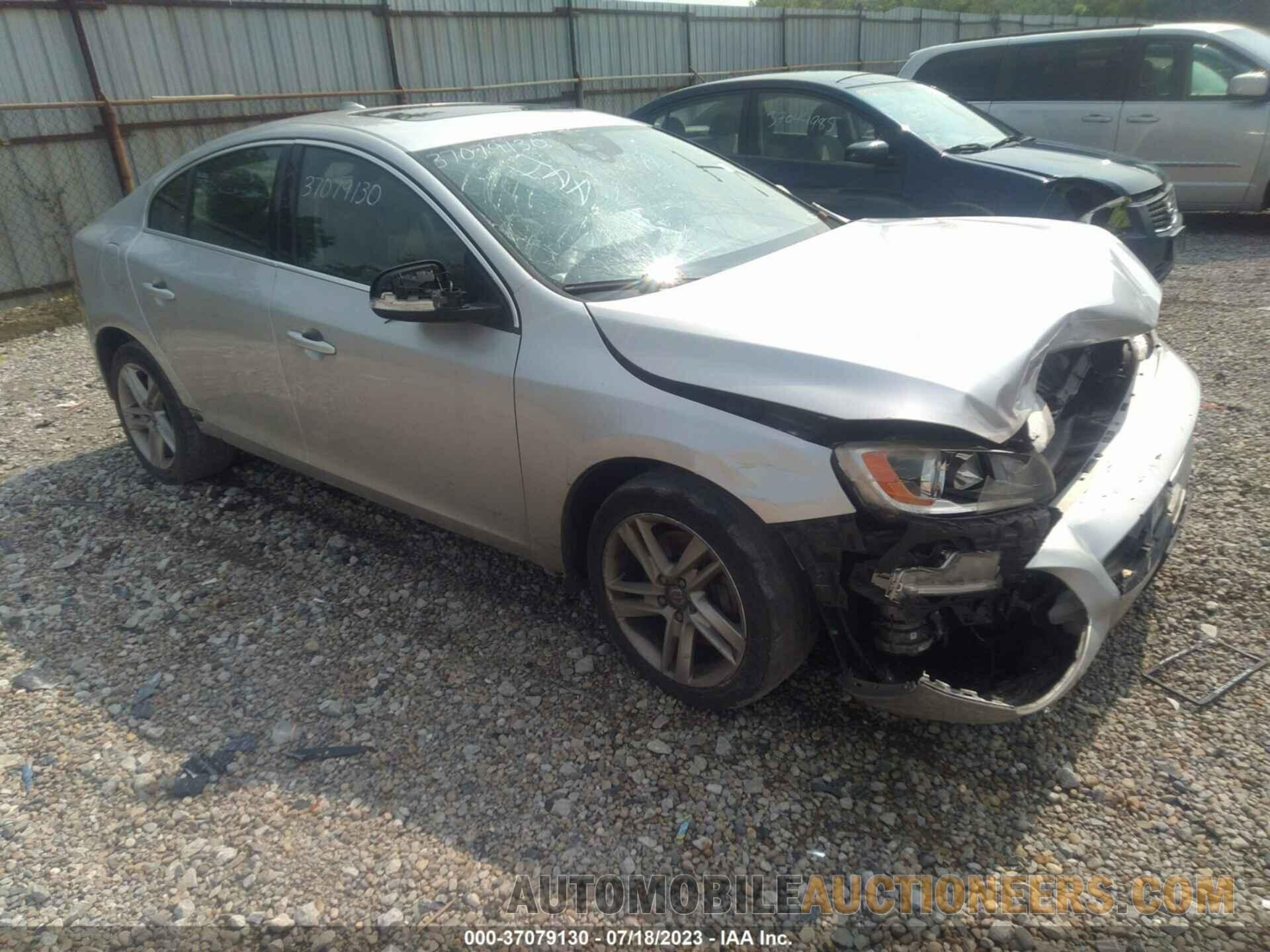 YV1612TB2F1303486 VOLVO S60 2015