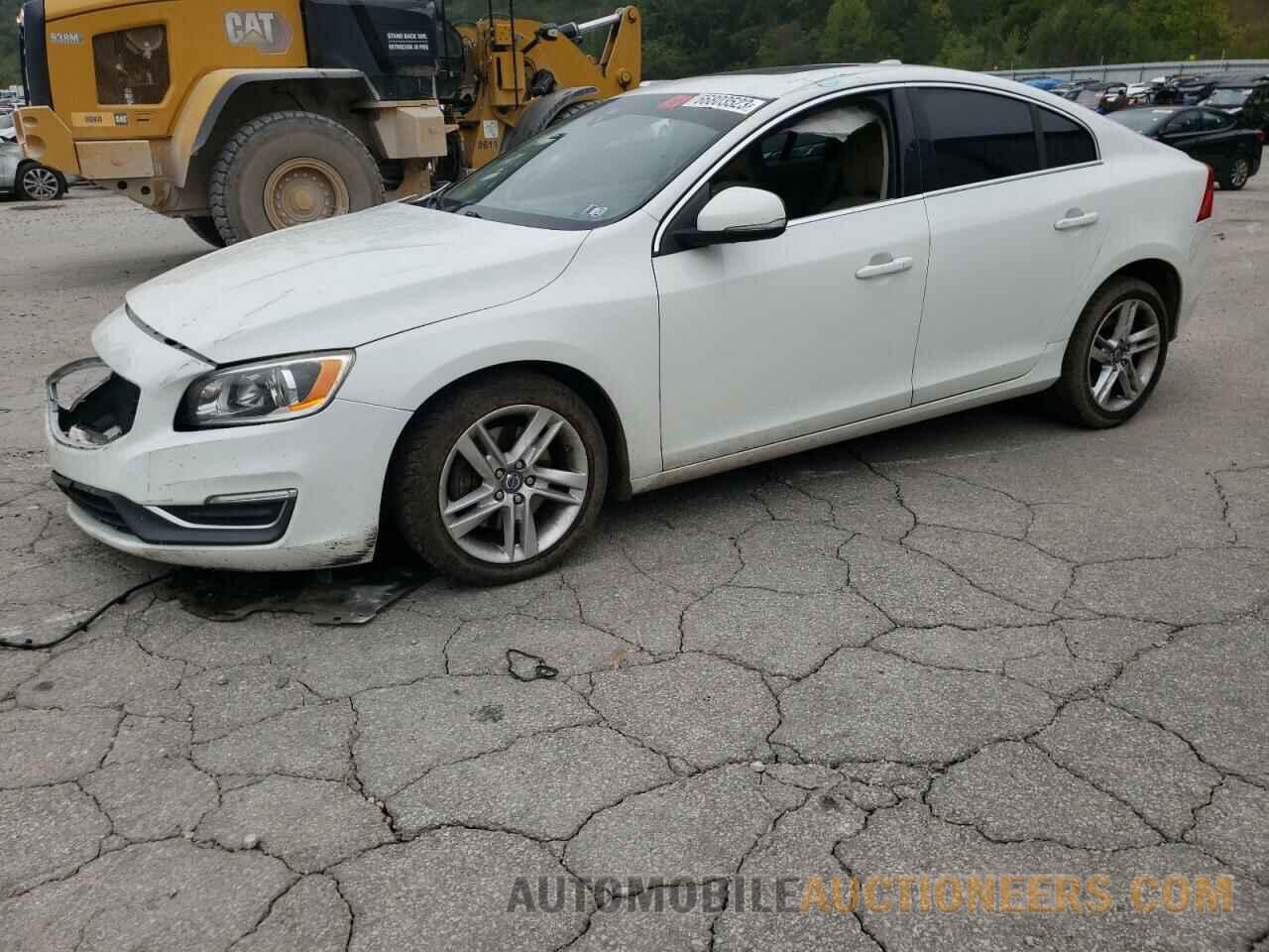 YV1612TB6F2316090 VOLVO S60 2015