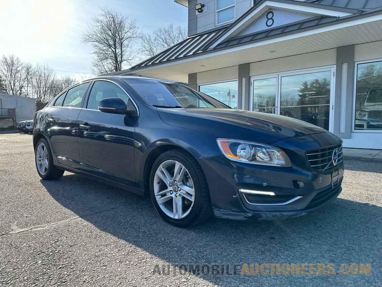 YV1612TB7F1305119 VOLVO S60 2015