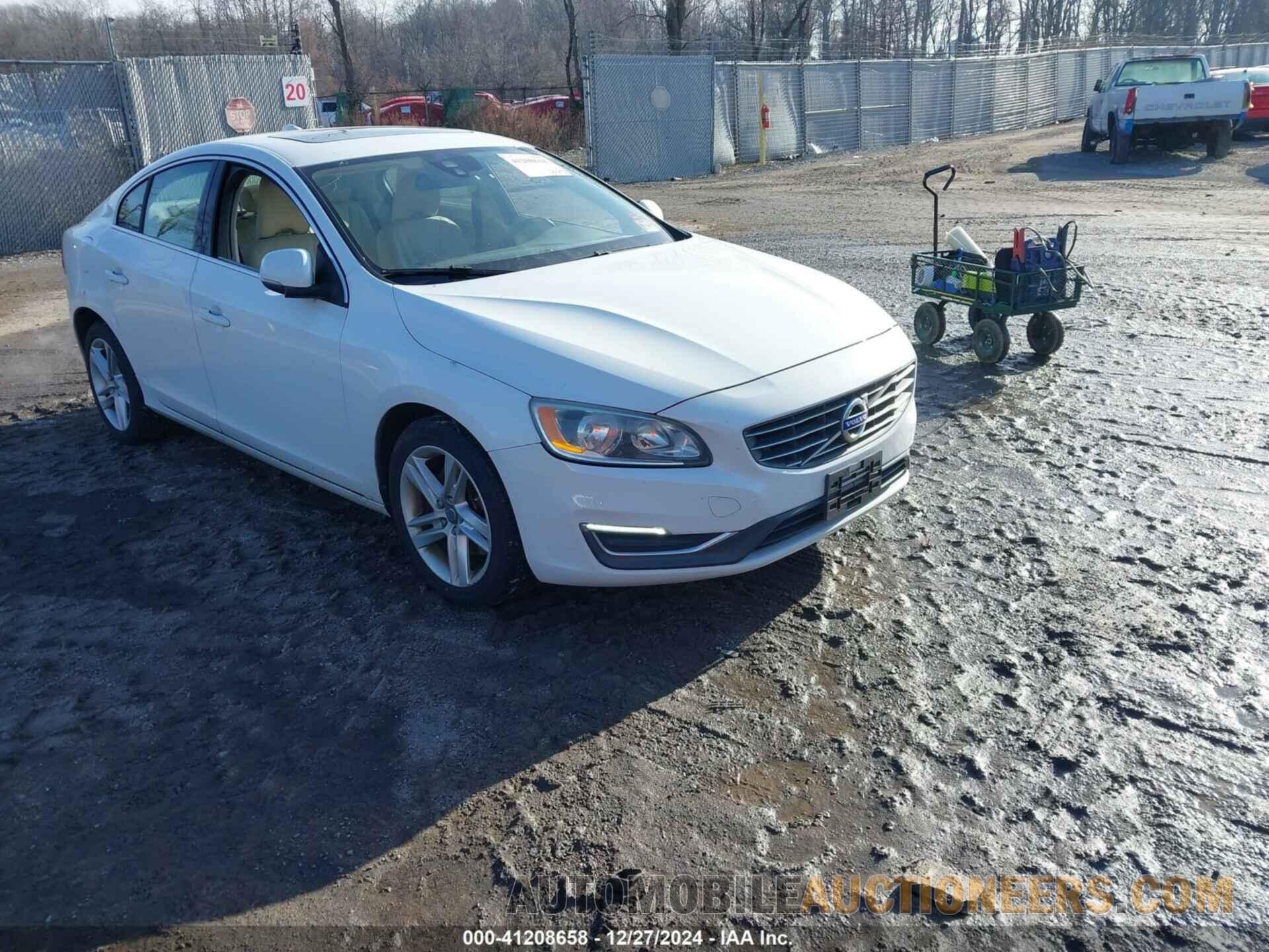 YV1612TB8F1317957 VOLVO S60 2015