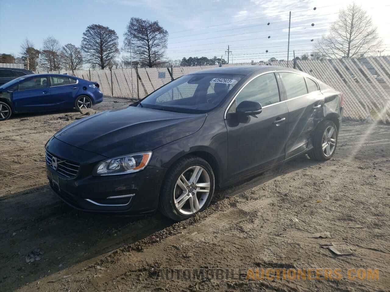 YV1612TB9F2300157 VOLVO S60 2015