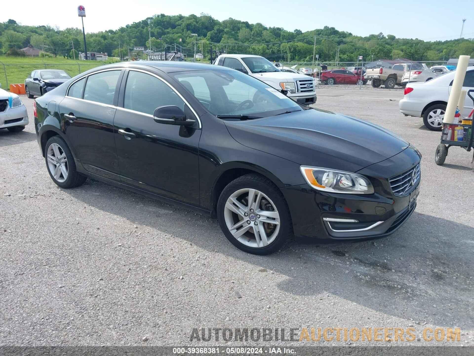 YV1612TBXF1307169 VOLVO S60 2015