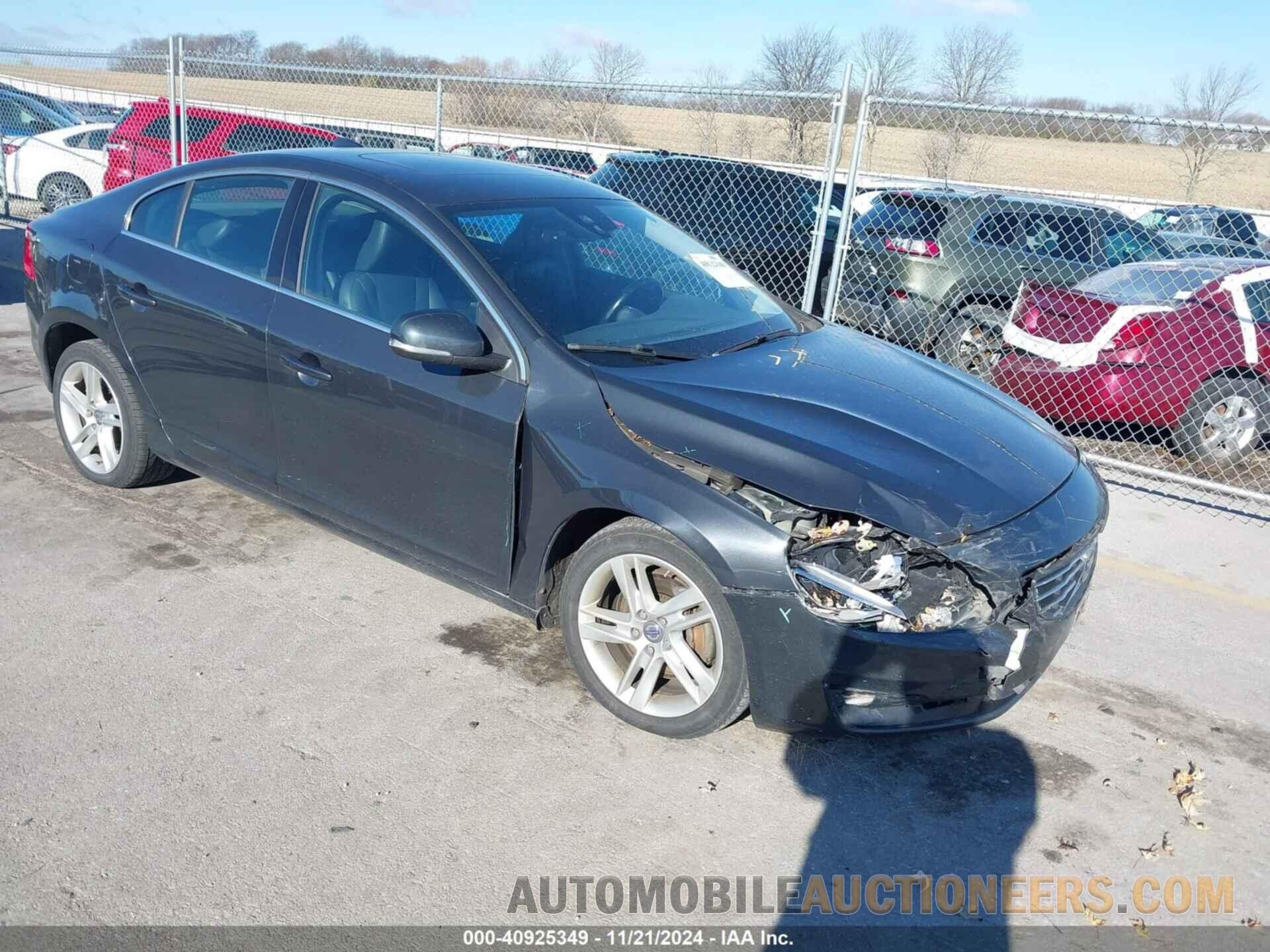 YV1612TC5F2318129 VOLVO S60 2015