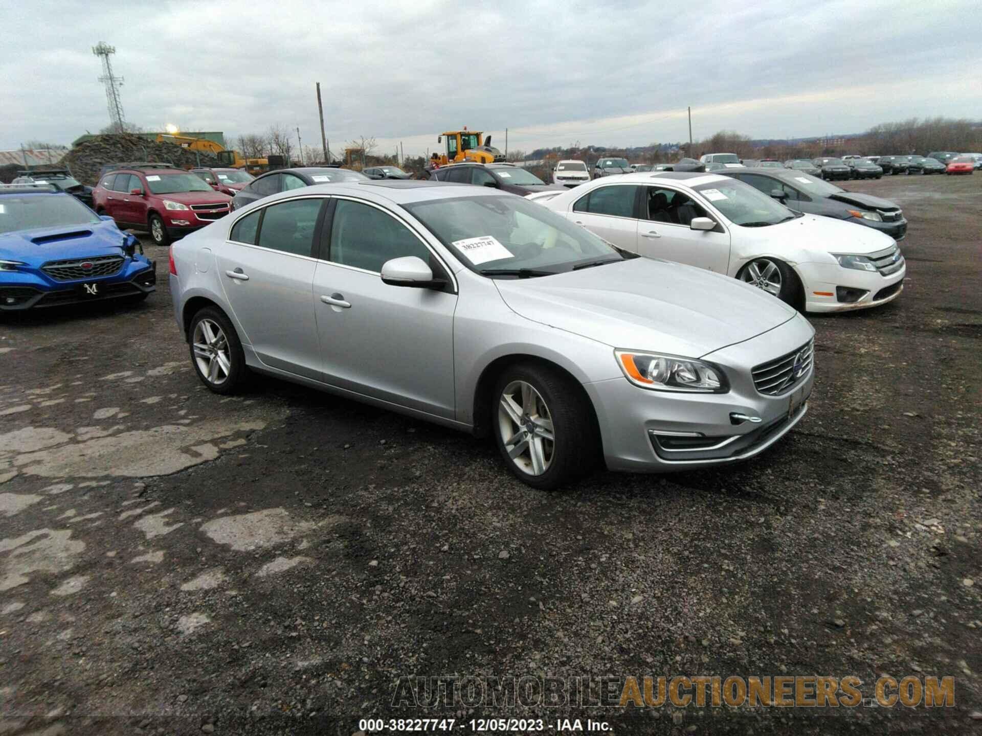 YV1612TK0F2352941 VOLVO S60 2015