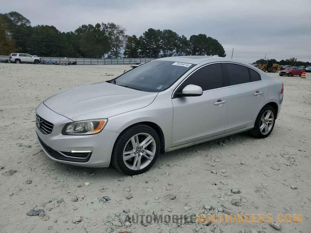 YV1612TK1F1350007 VOLVO S60 2015