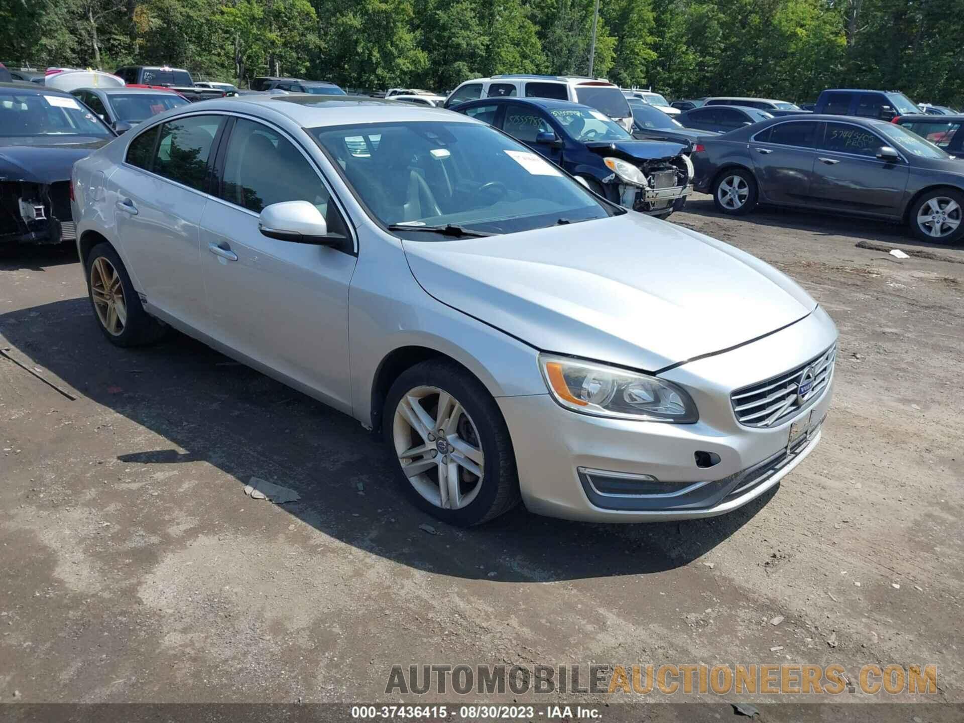 YV1612TK1F2363155 VOLVO S60 2015