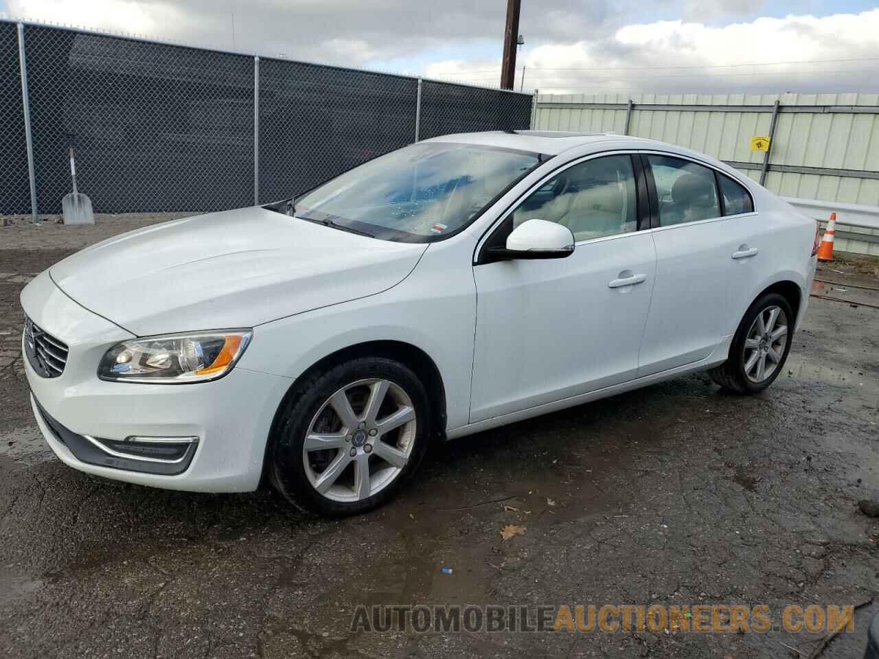 YV1612TK2G2391483 VOLVO S60 2016