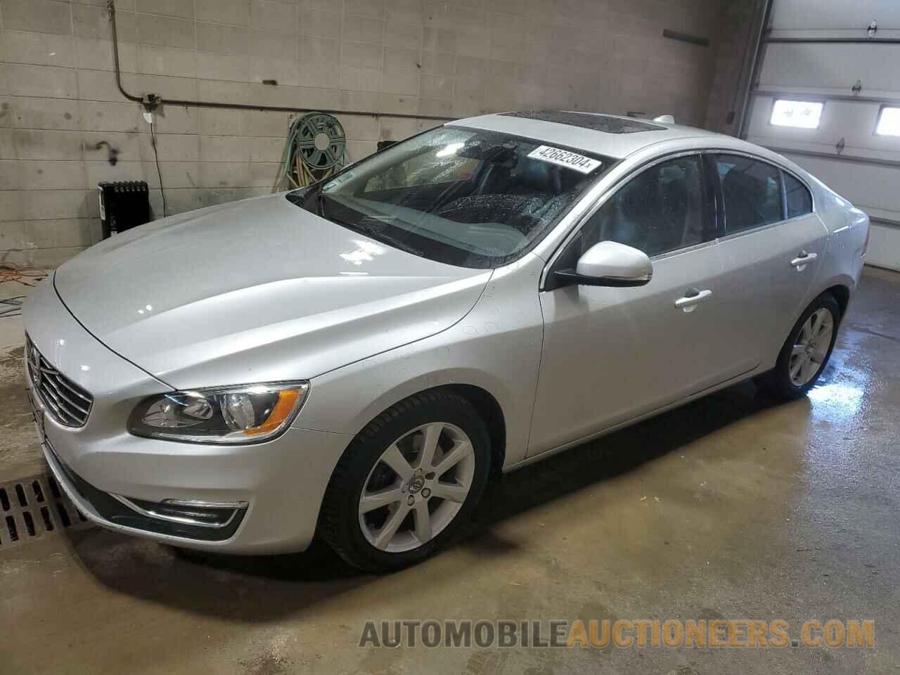 YV1612TK2G2410890 VOLVO S60 2016