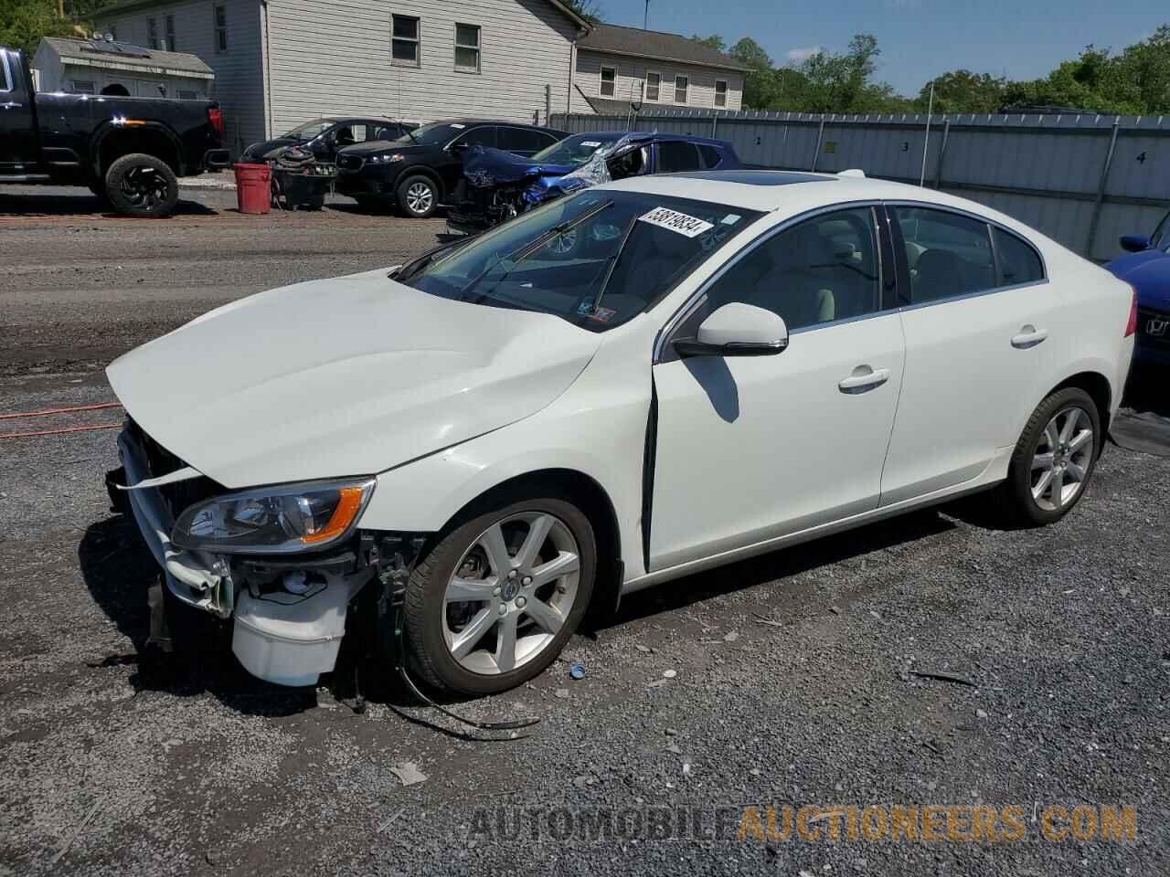 YV1612TK2G2413207 VOLVO S60 2016