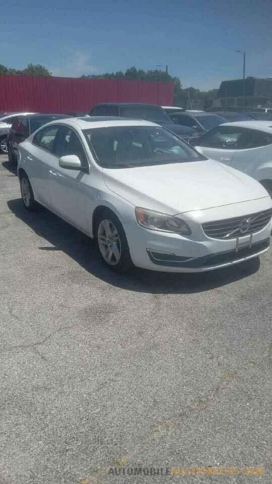 YV1612TK4F2366034 VOLVO S60 2015