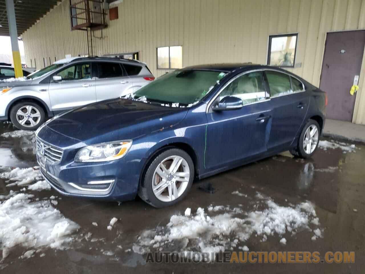 YV1612TK5F2363272 VOLVO S60 2015