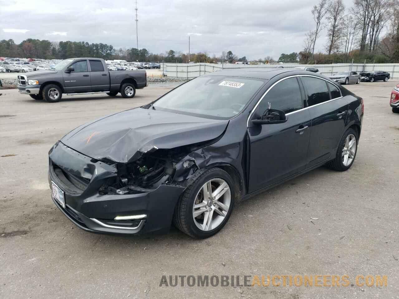 YV1612TK6F2353110 VOLVO S60 2015