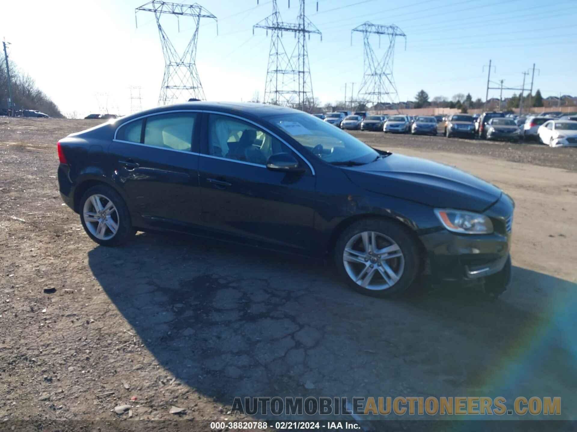 YV1612TKXF1335344 VOLVO S60 2015