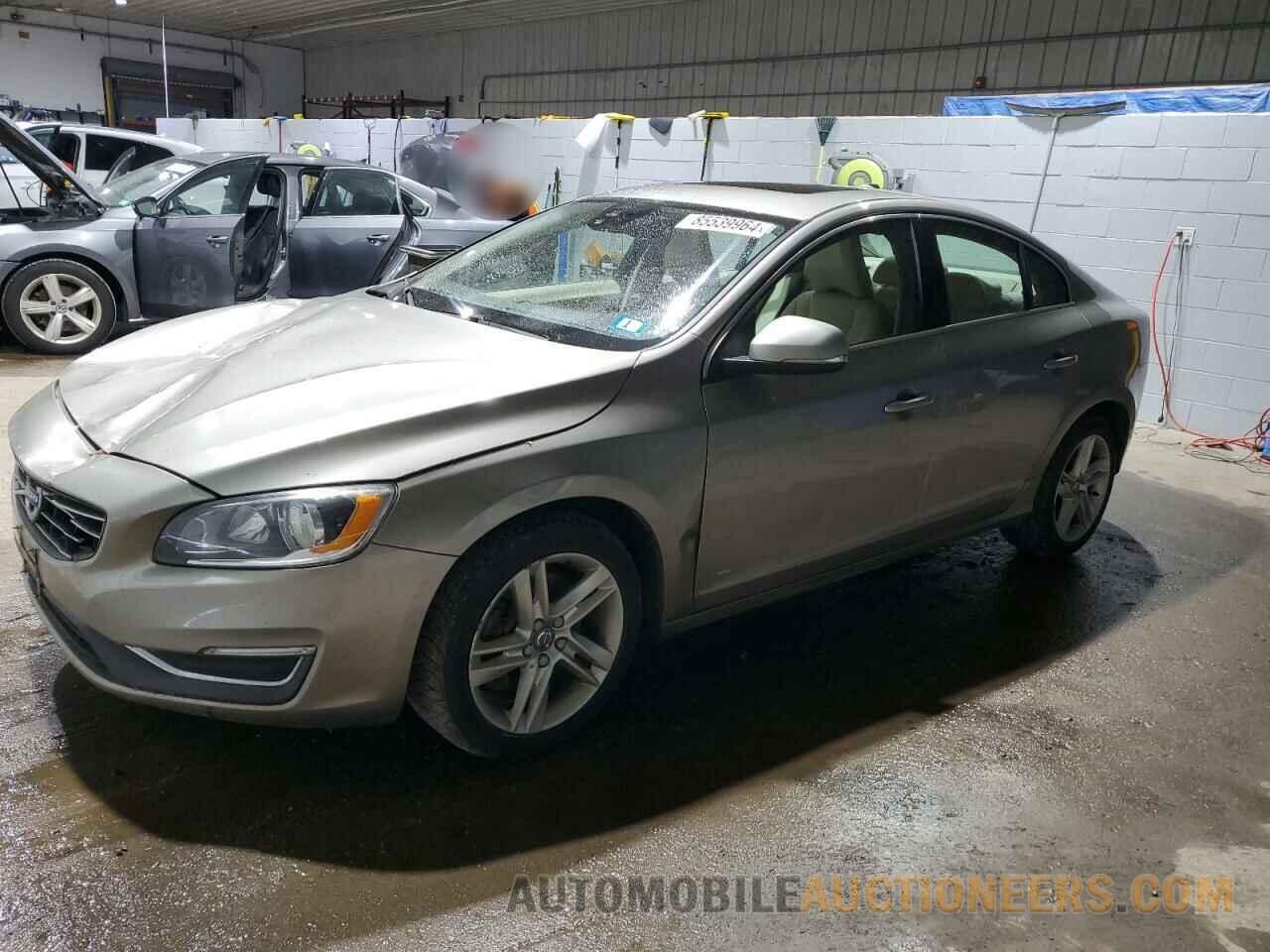 YV1612TKXF1360132 VOLVO S60 2015