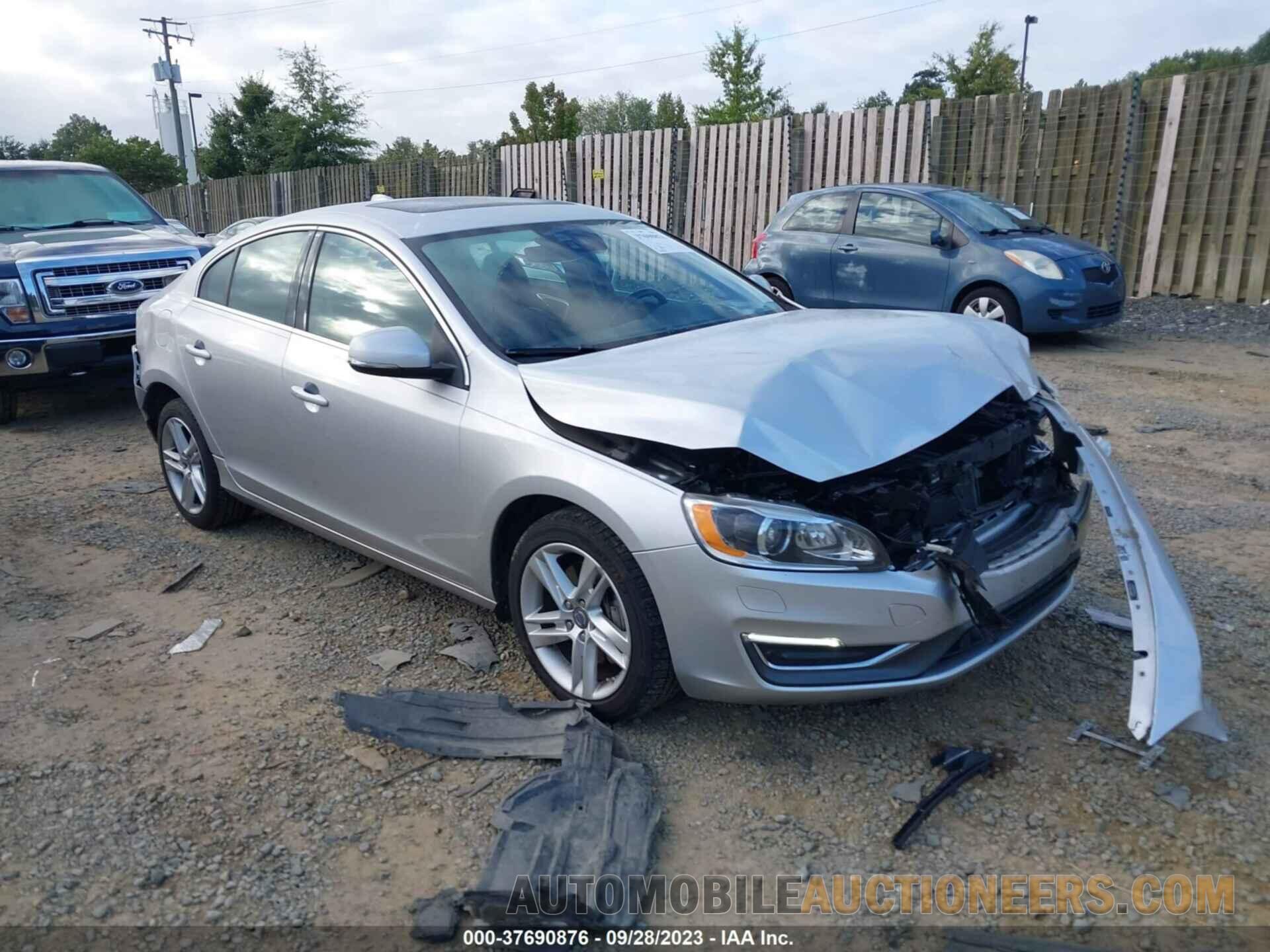 YV1612TM0F1345673 VOLVO S60 2015