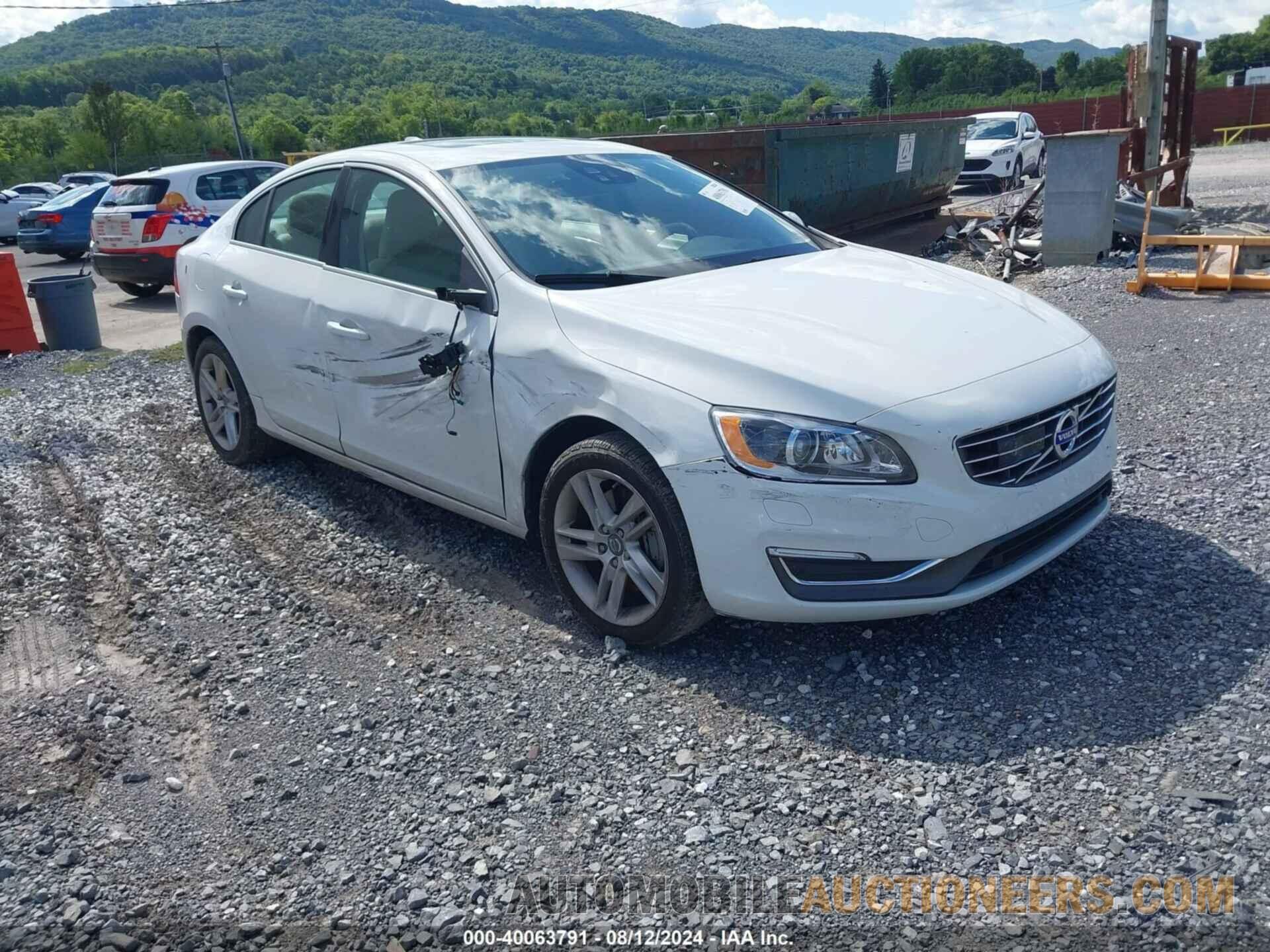 YV1612TM8F2334706 VOLVO S60 2015