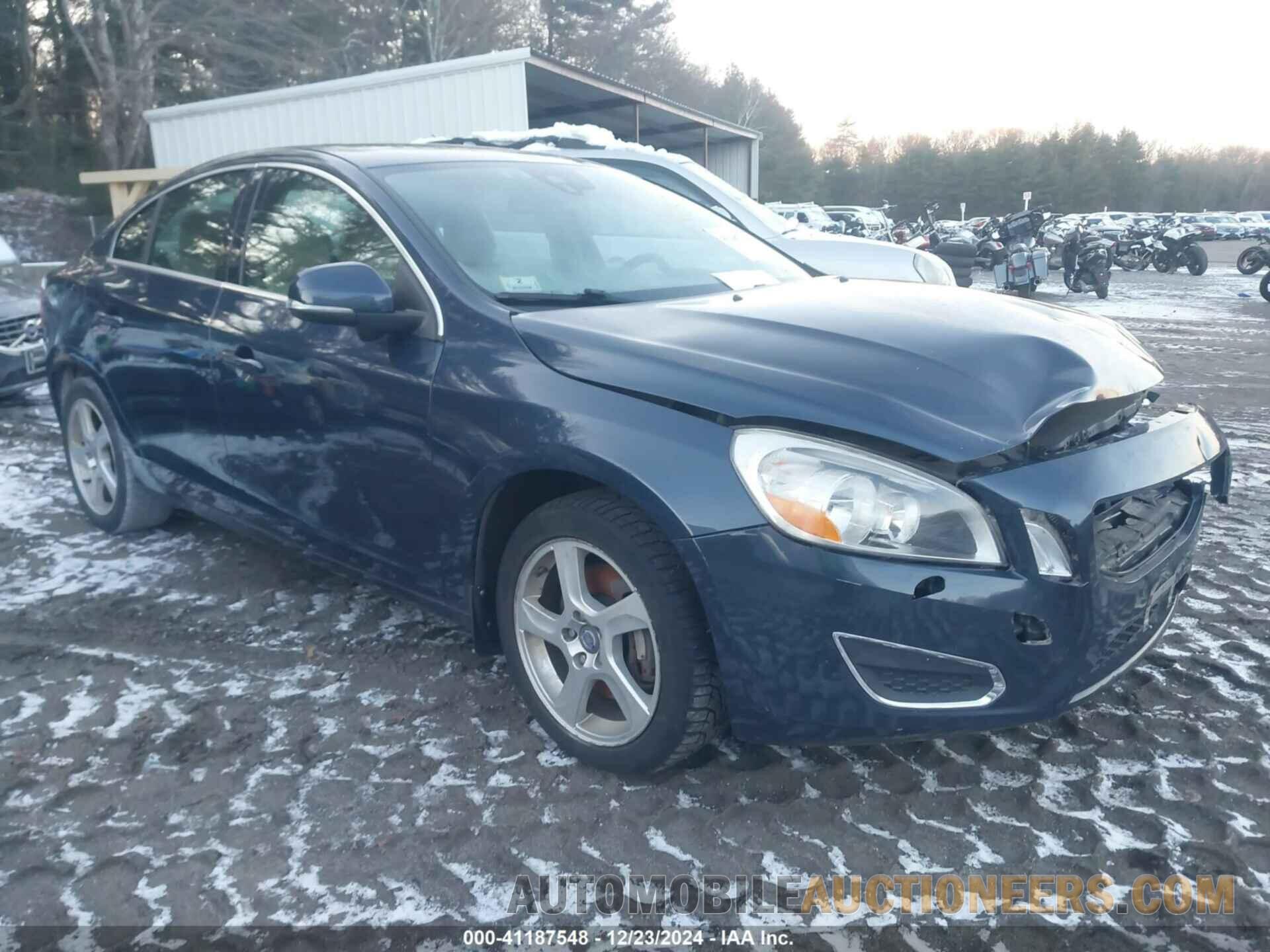 YV1622FS3C2107670 VOLVO S60 2012