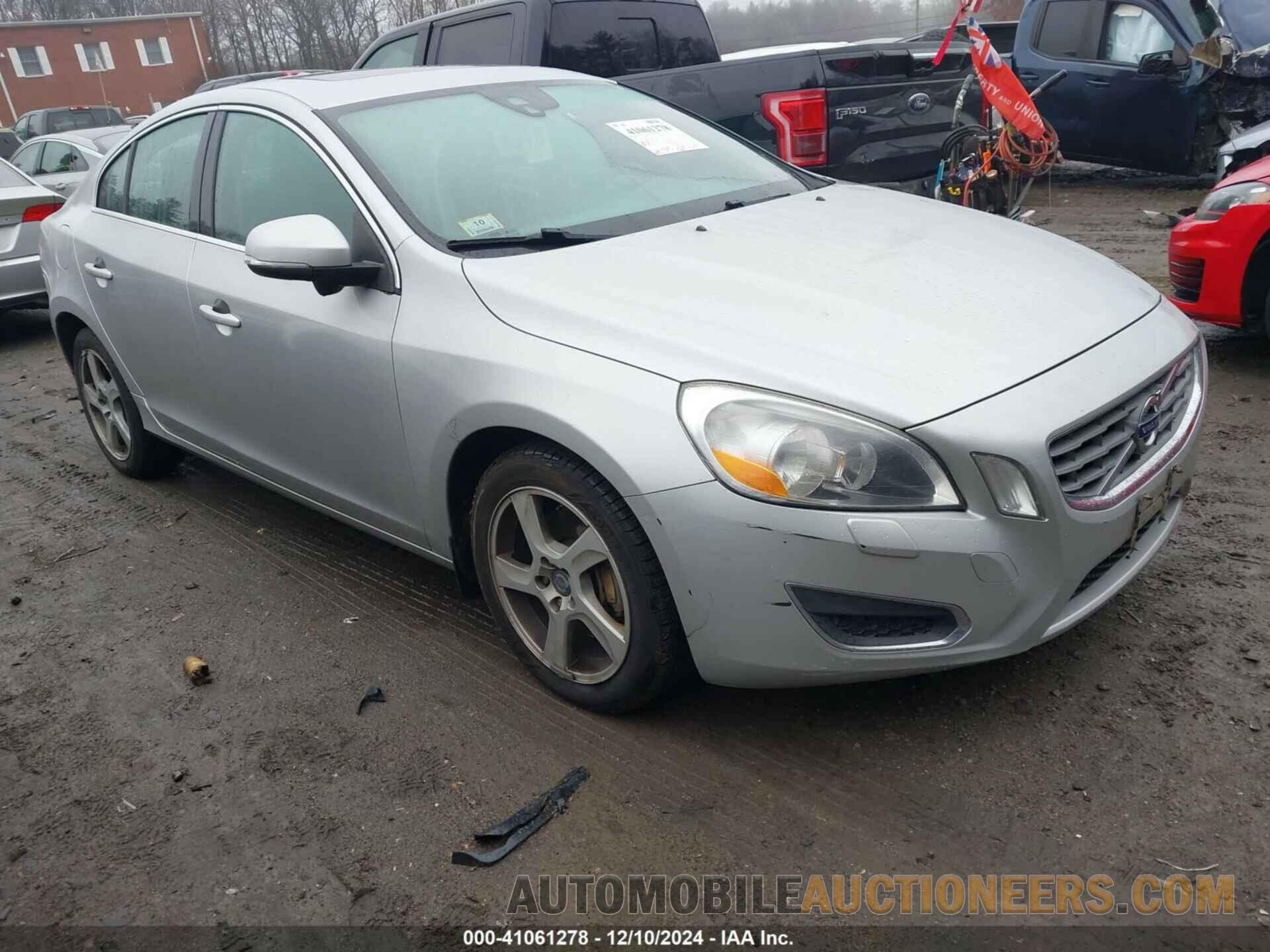 YV1622FS7C2112824 VOLVO S60 2012