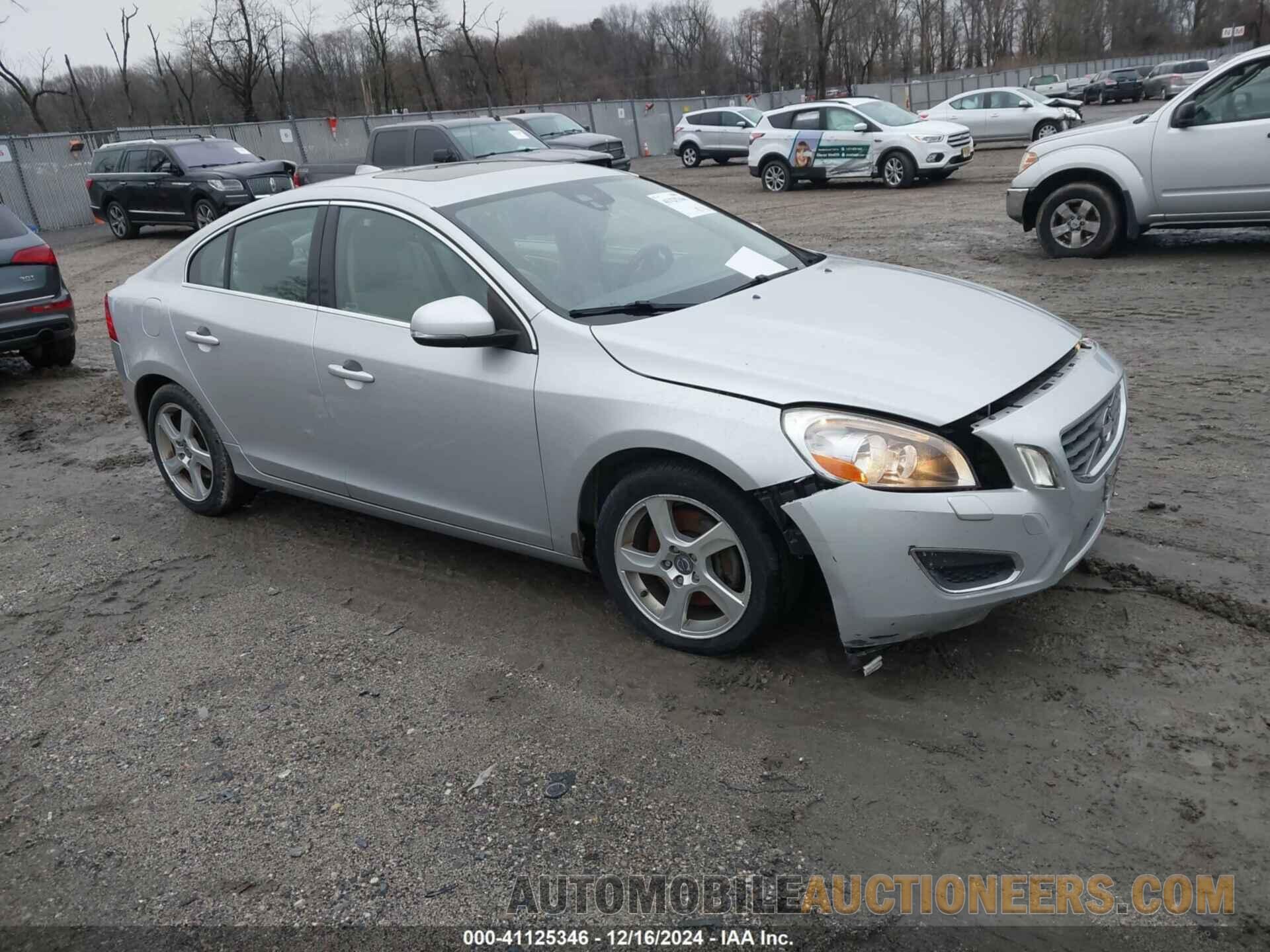 YV1622FS9C2092348 VOLVO S60 2012