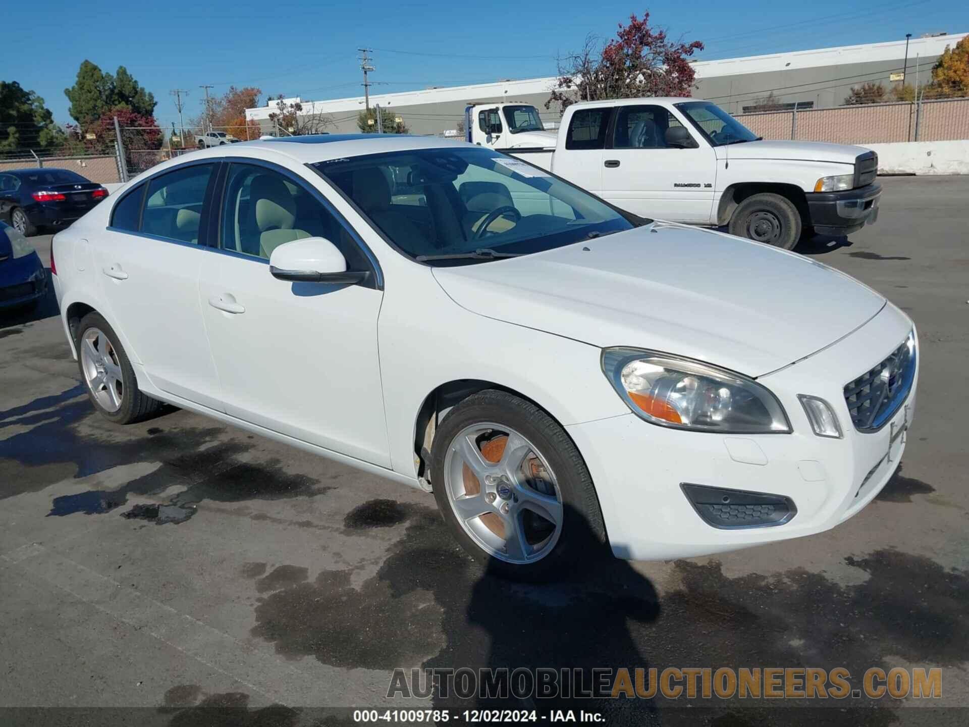 YV1622FSXC2024897 VOLVO S60 2012