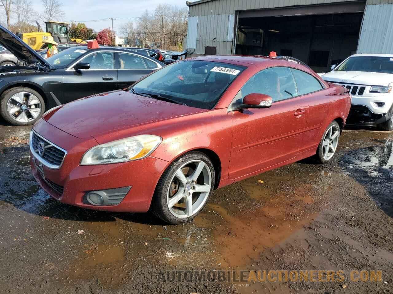 YV1672MC6BJ107616 VOLVO C70 2011