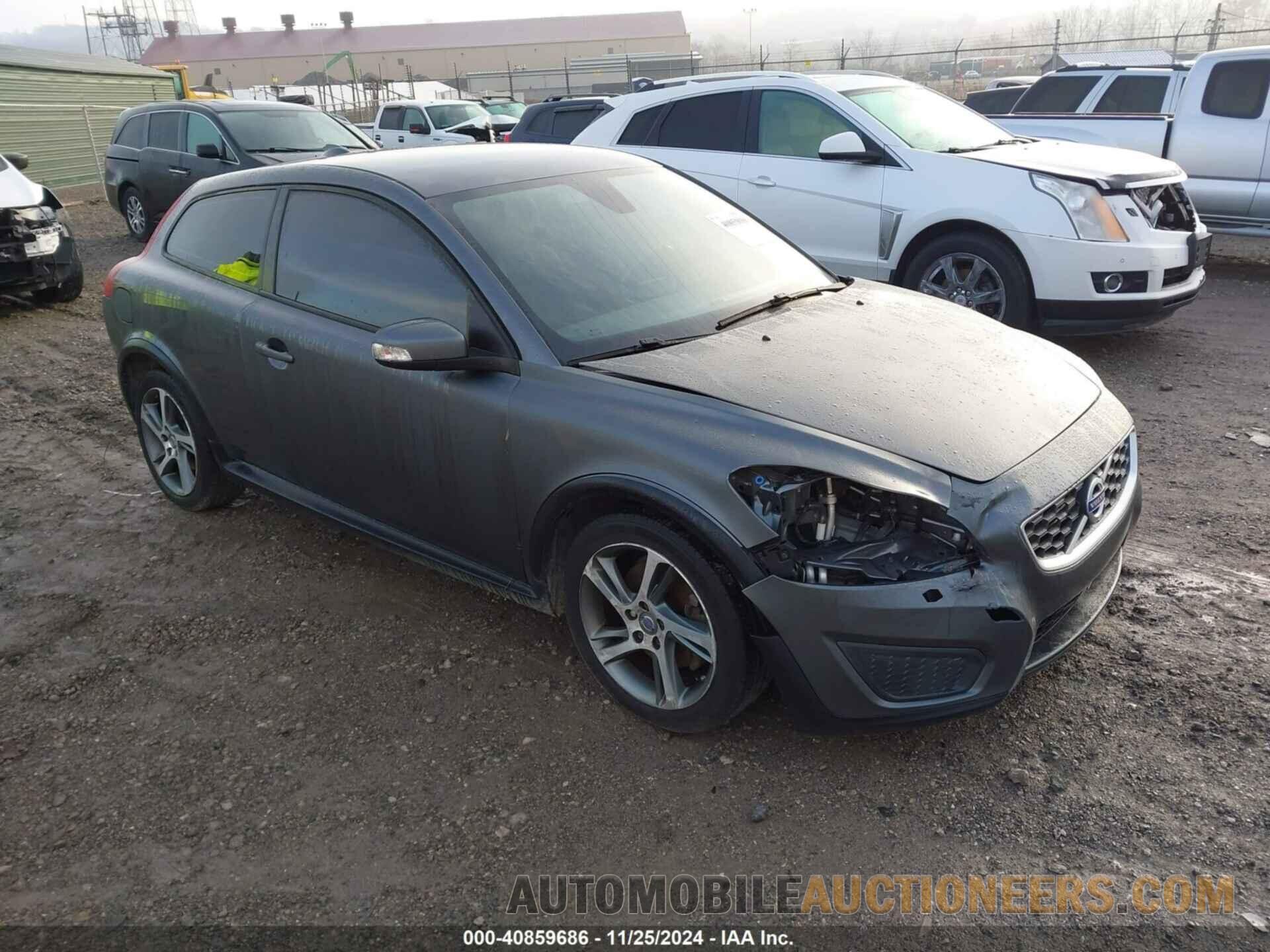 YV1672MK0D2300607 VOLVO C30 2013