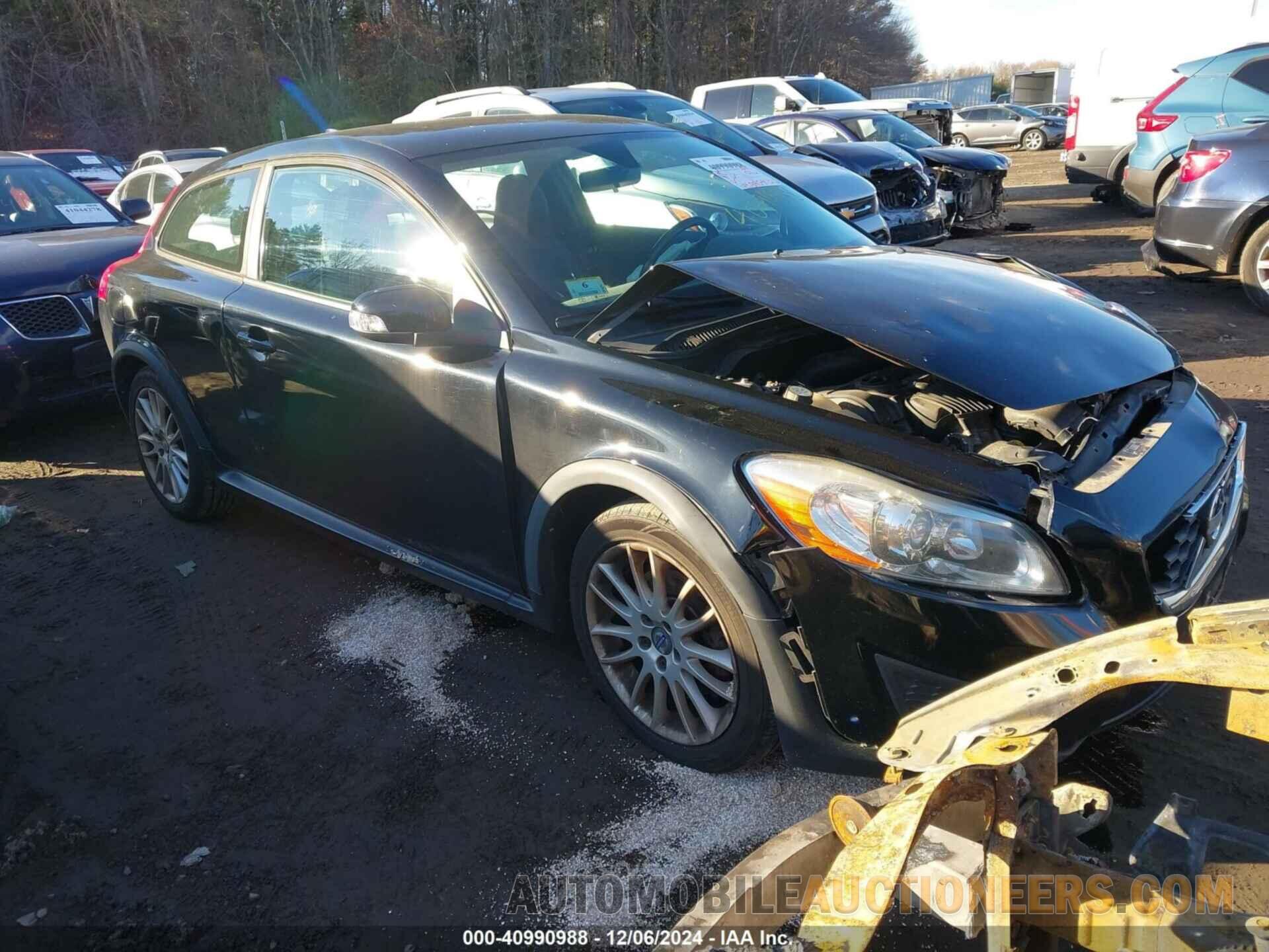 YV1672MK2C2269987 VOLVO C30 2012