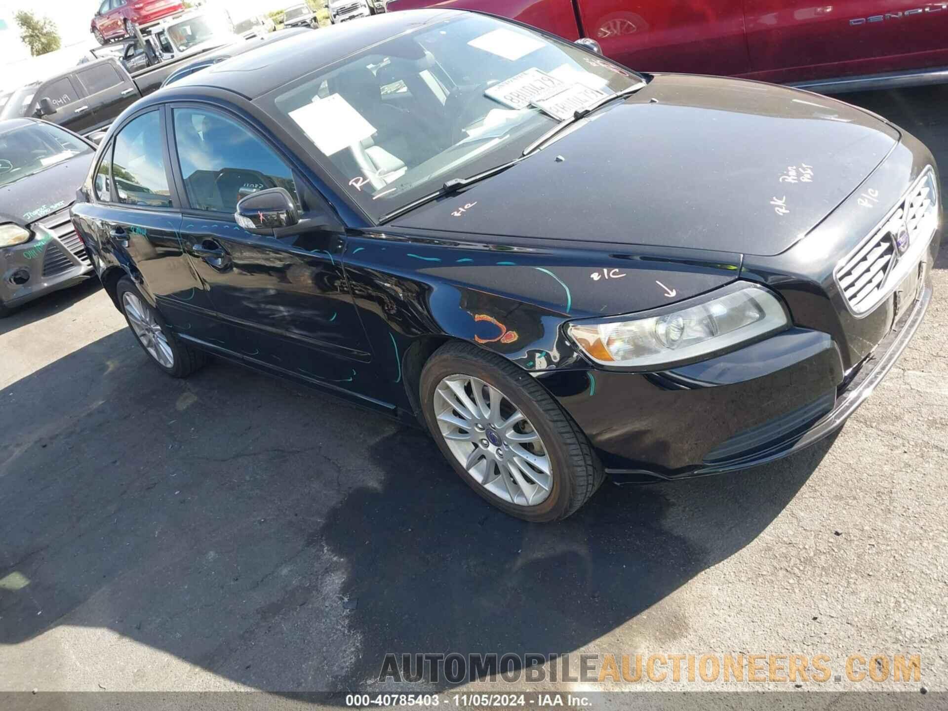 YV1672MS7B2548379 VOLVO S40 2011