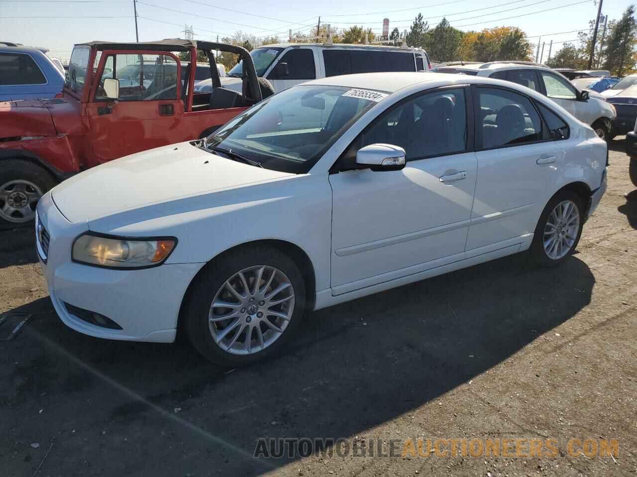 YV1672MS8B2543630 VOLVO S40 2011