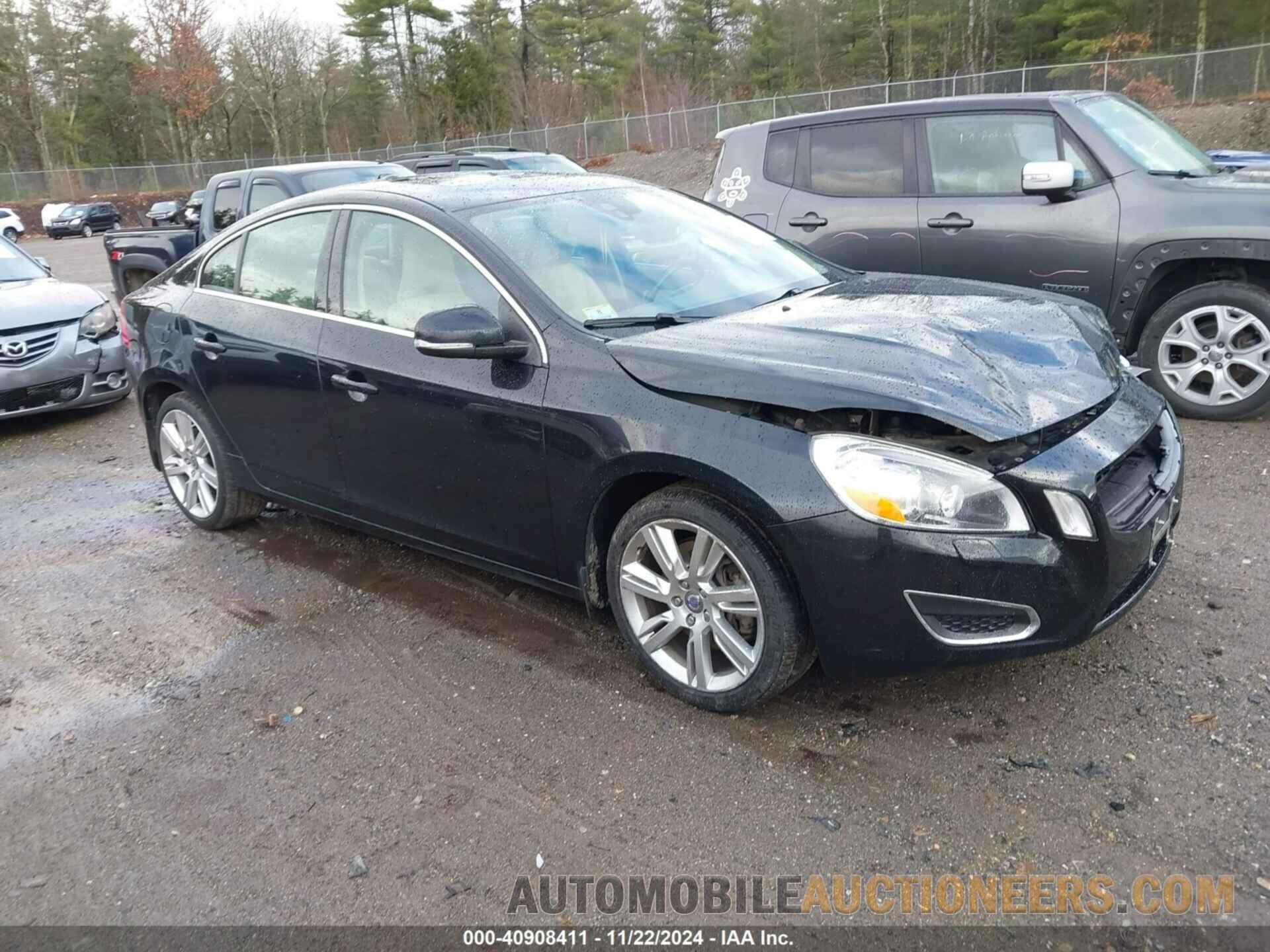 YV1902FHXC2118978 VOLVO S60 2012