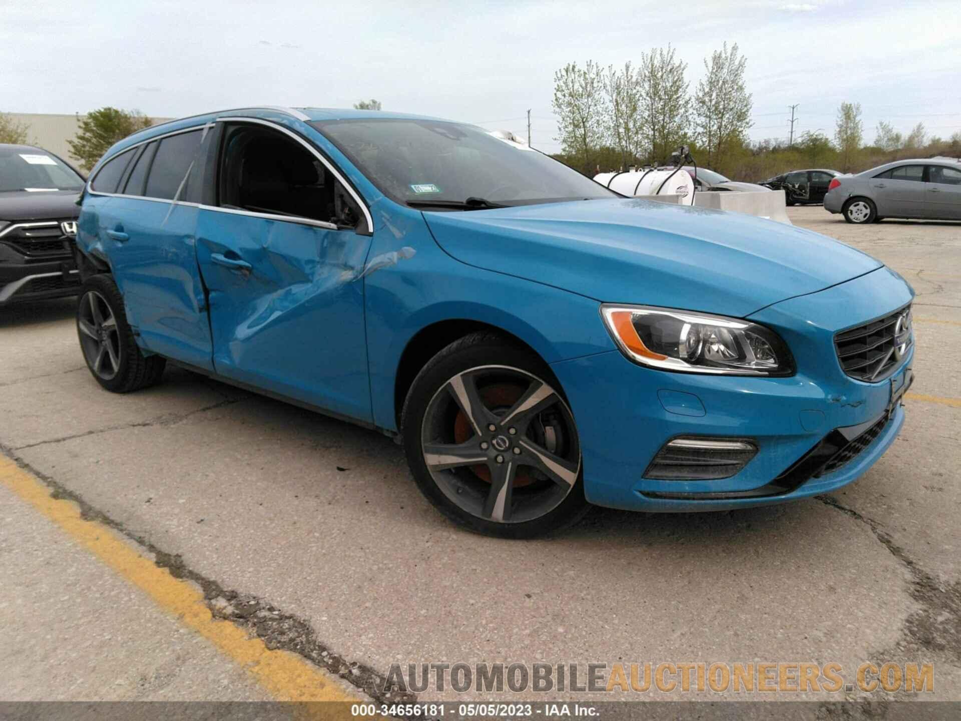 YV1902SP6F1230930 VOLVO V60 2015