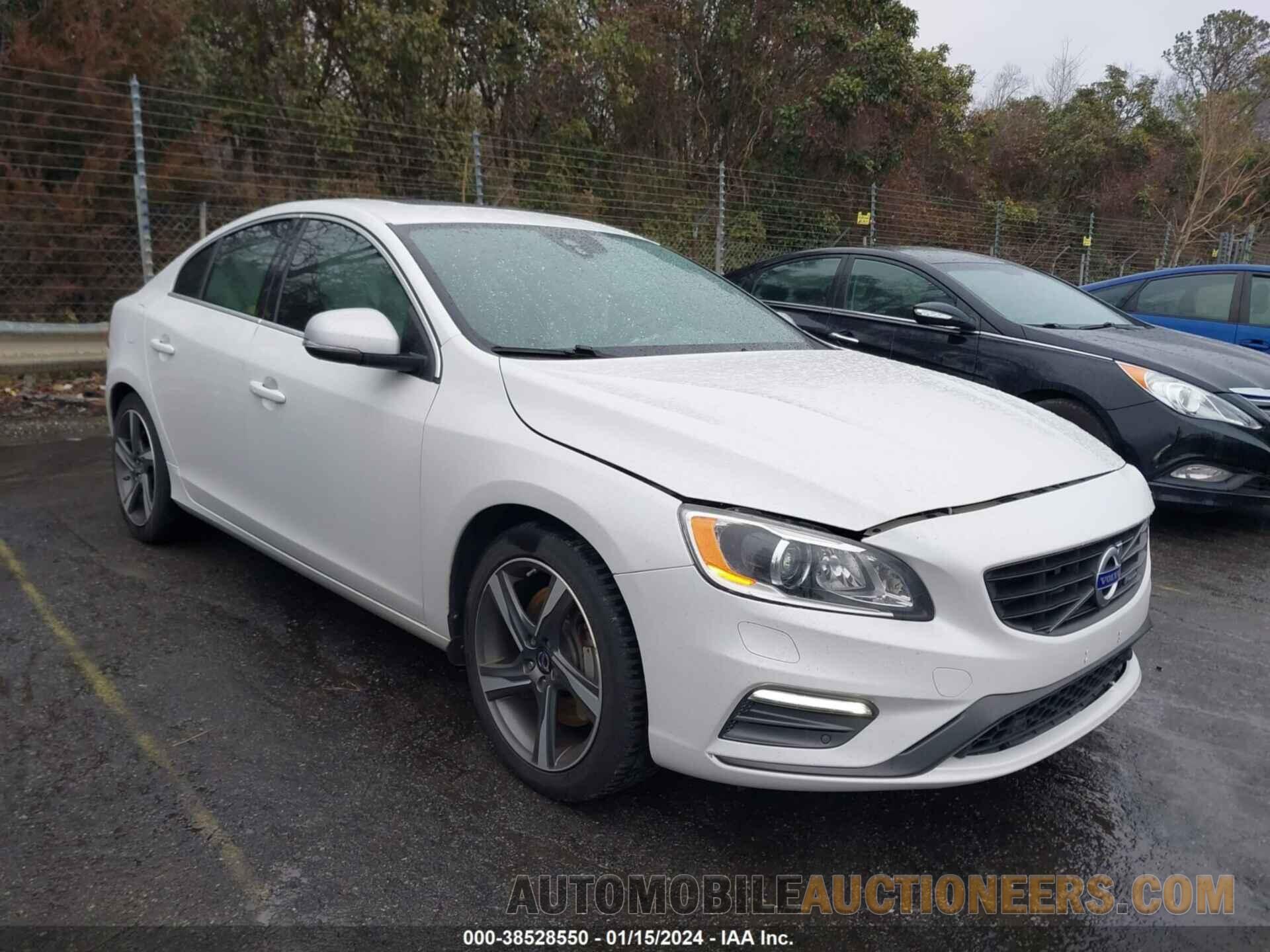 YV1902TH2F1318865 VOLVO S60 2015