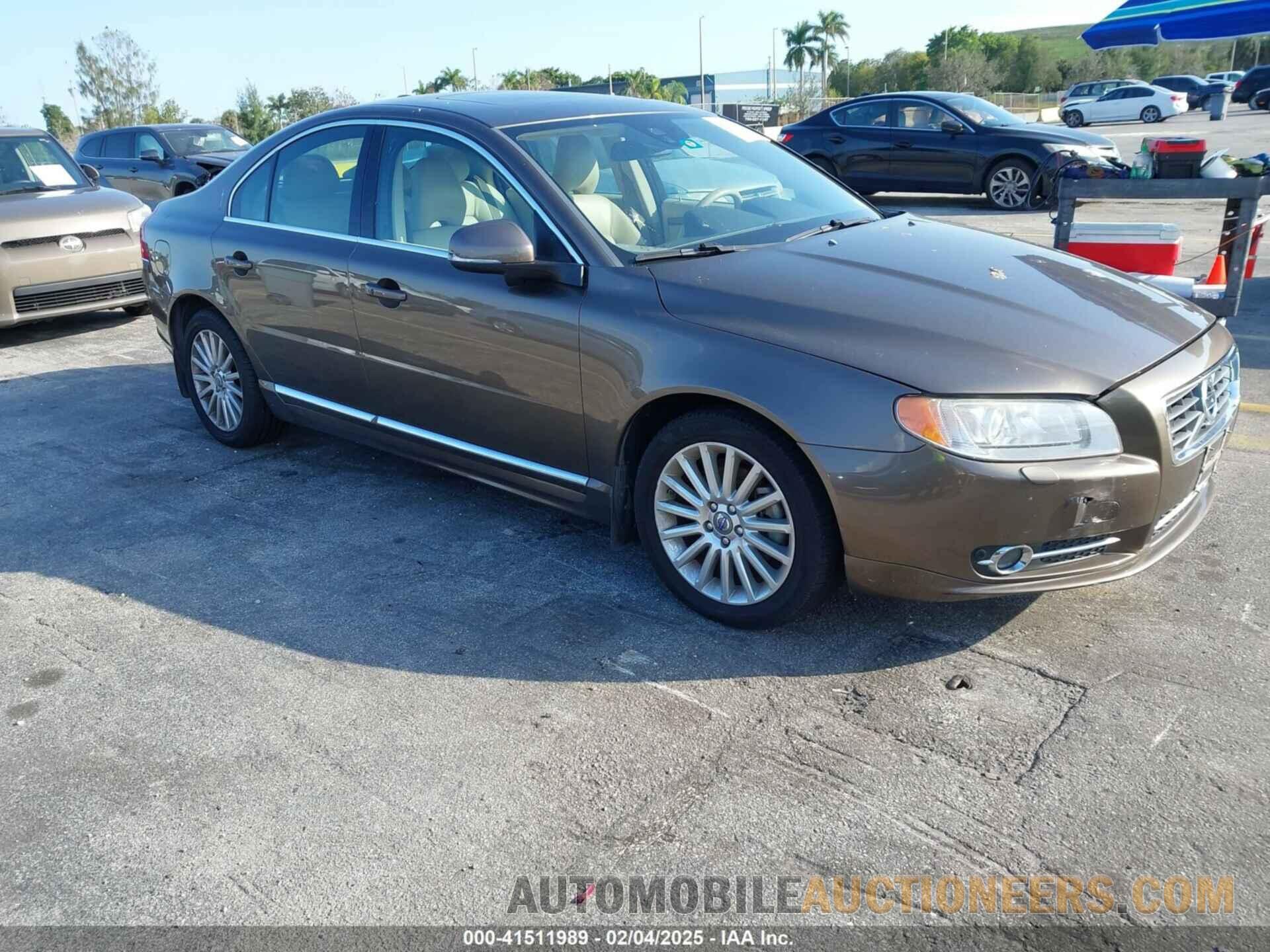 YV1952AS7D1172301 VOLVO S80 2013