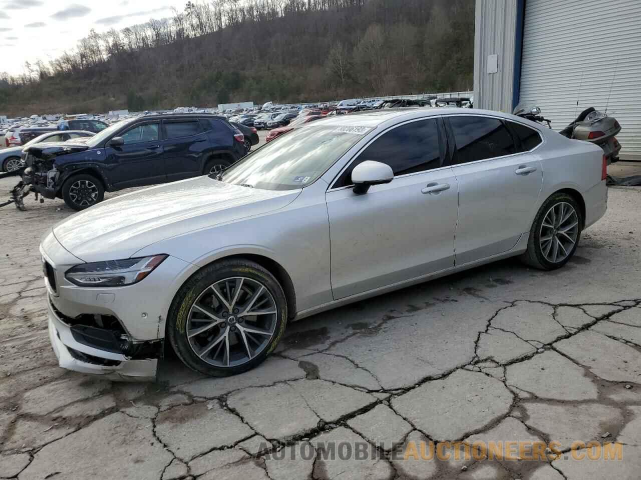 YV1A22MK6H1015818 VOLVO S90 2017